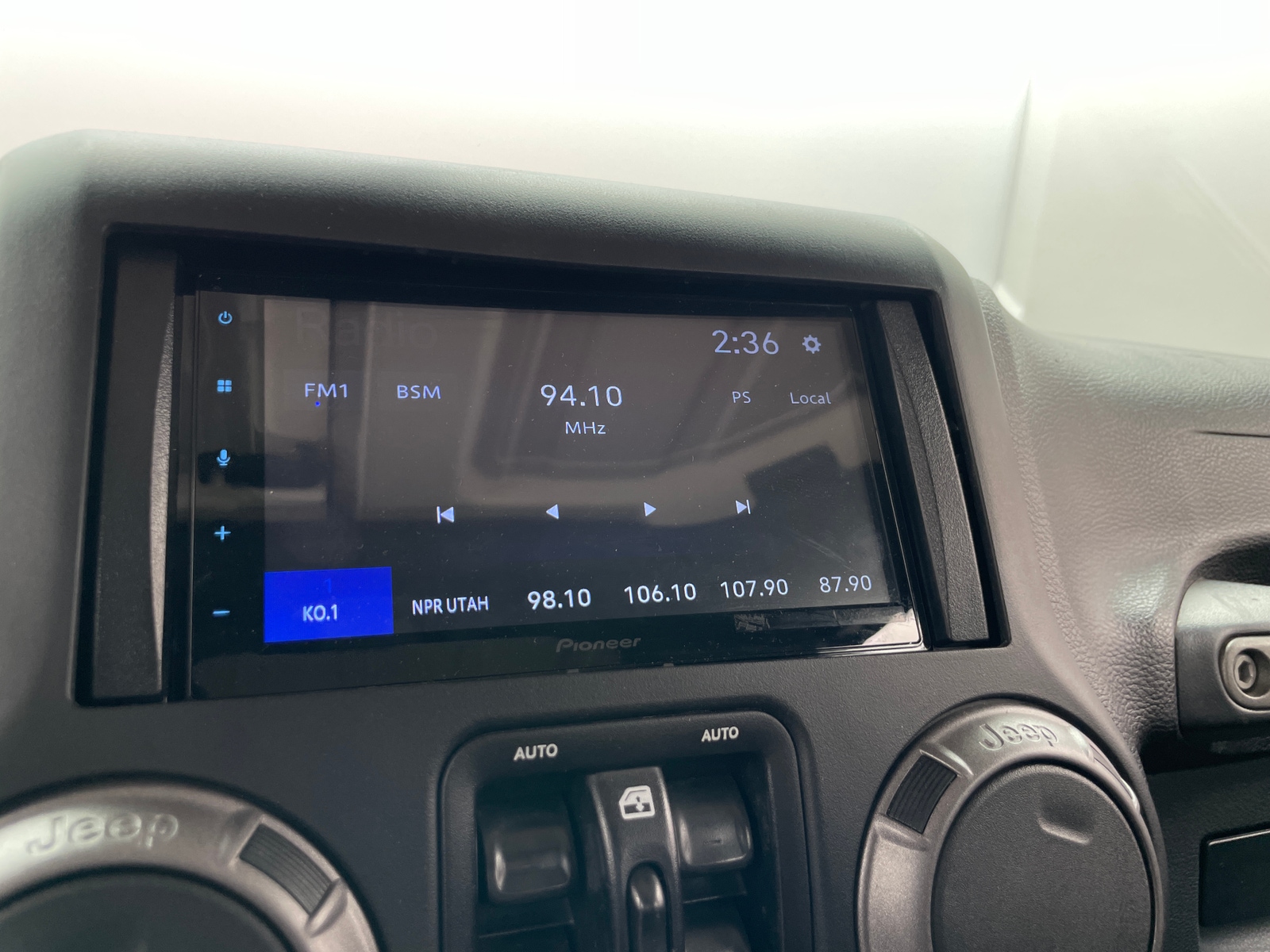 Thumbnail: 2018 Jeep Wrangler - 4