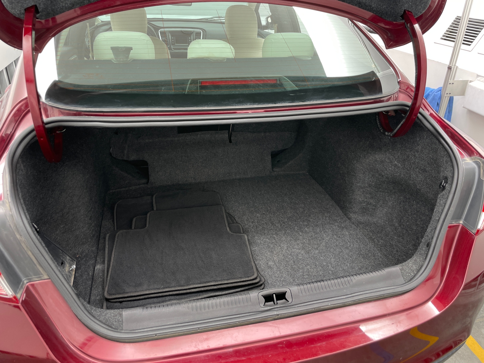 Thumbnail: 2016 Chrysler 200 - 7