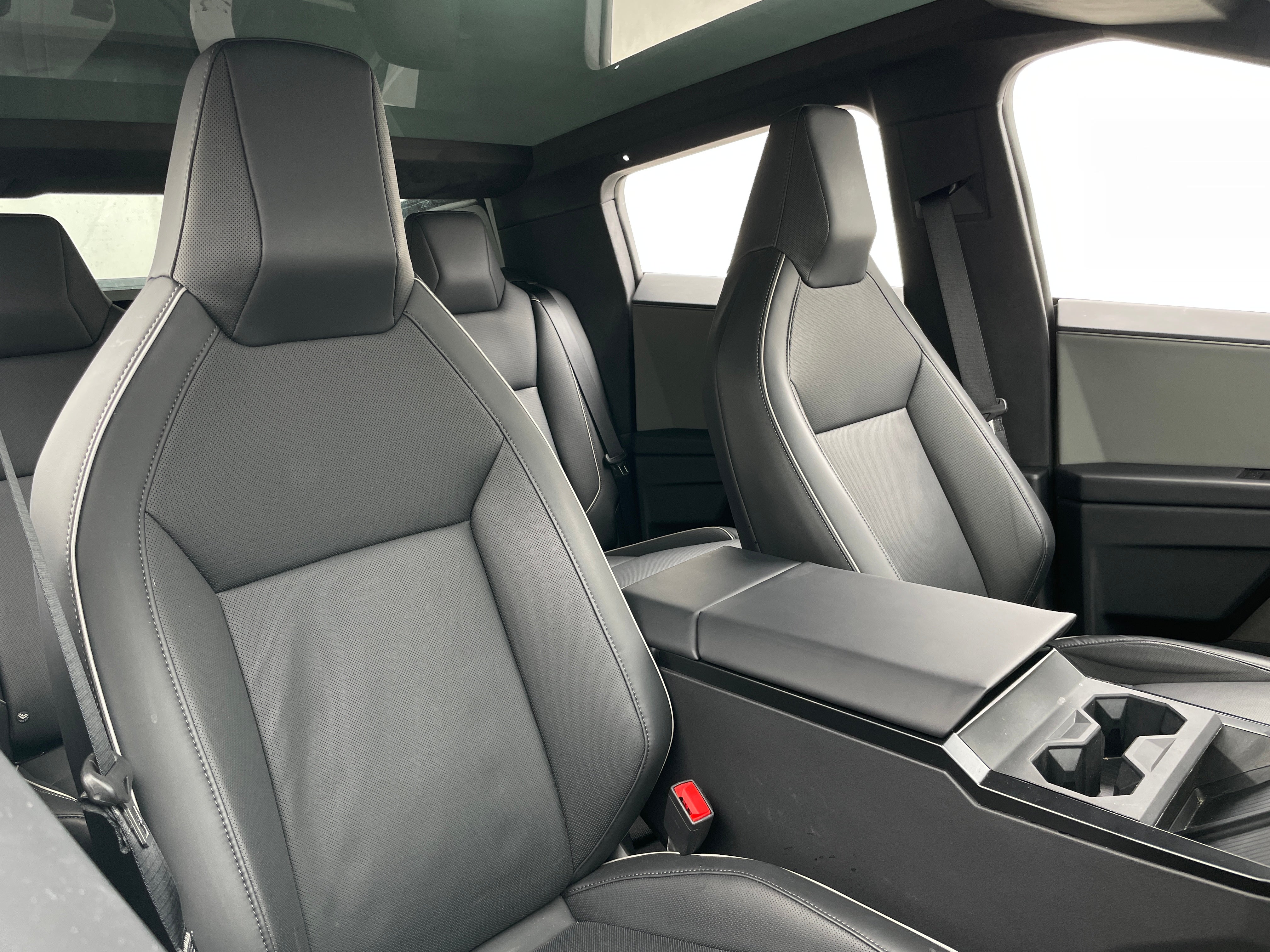 2024 Tesla Cybertruck