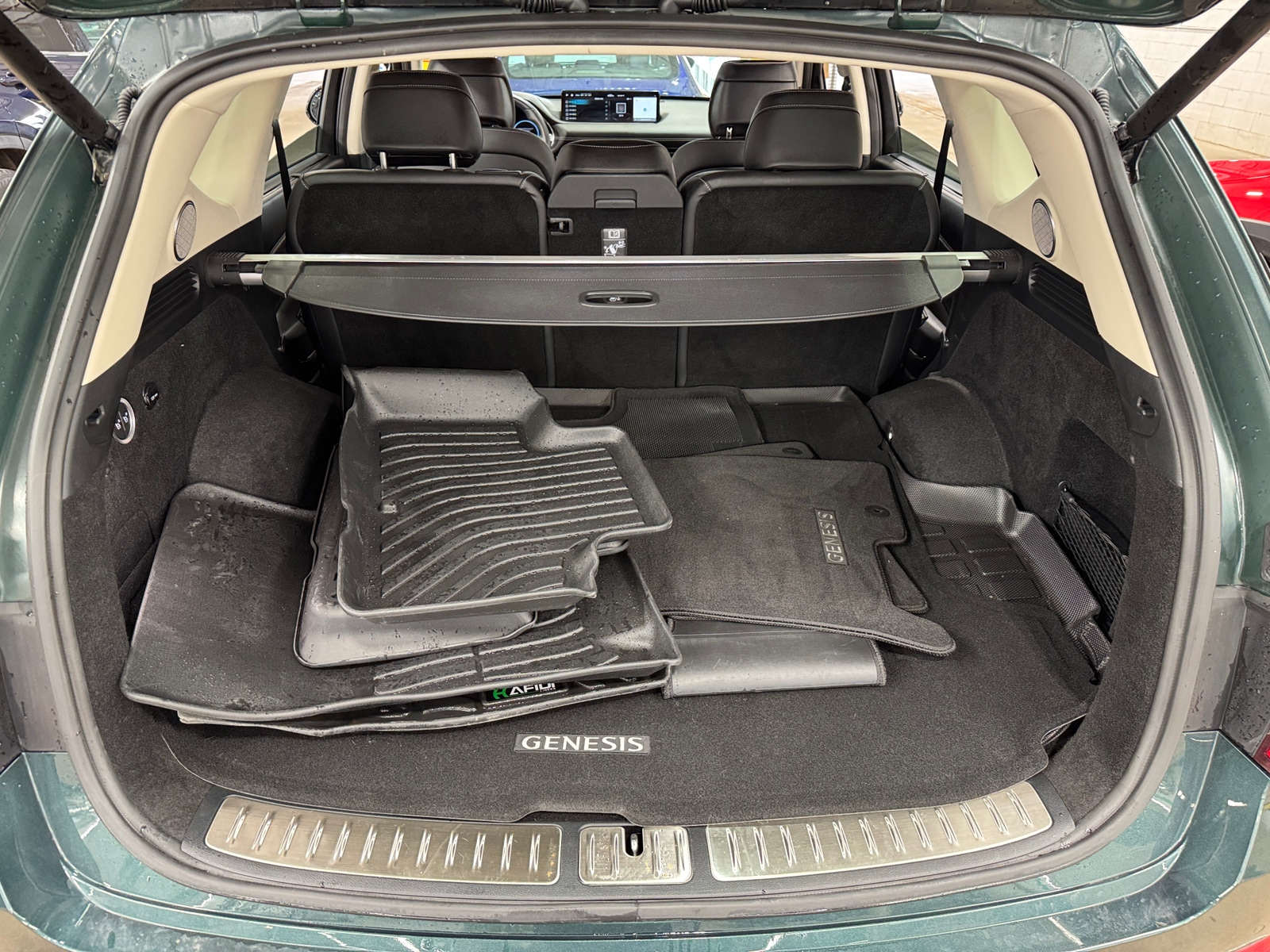 Thumbnail: 2023 Genesis GV80 - 6