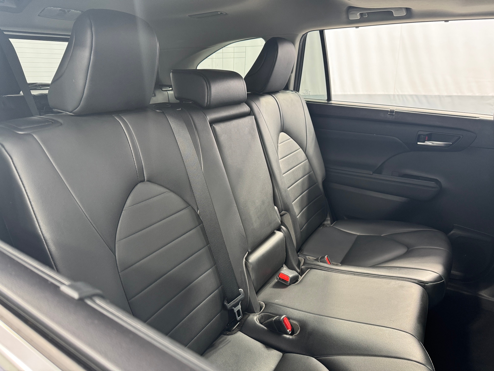 Thumbnail: 2021 Toyota Highlander - 5