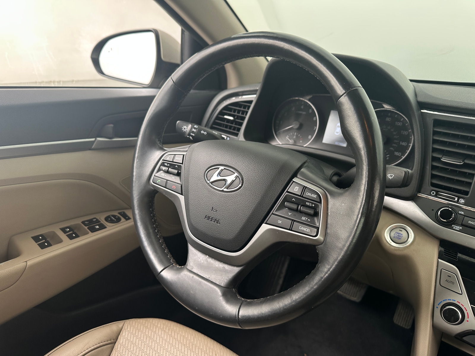 Thumbnail: 2017 Hyundai Elantra - 4