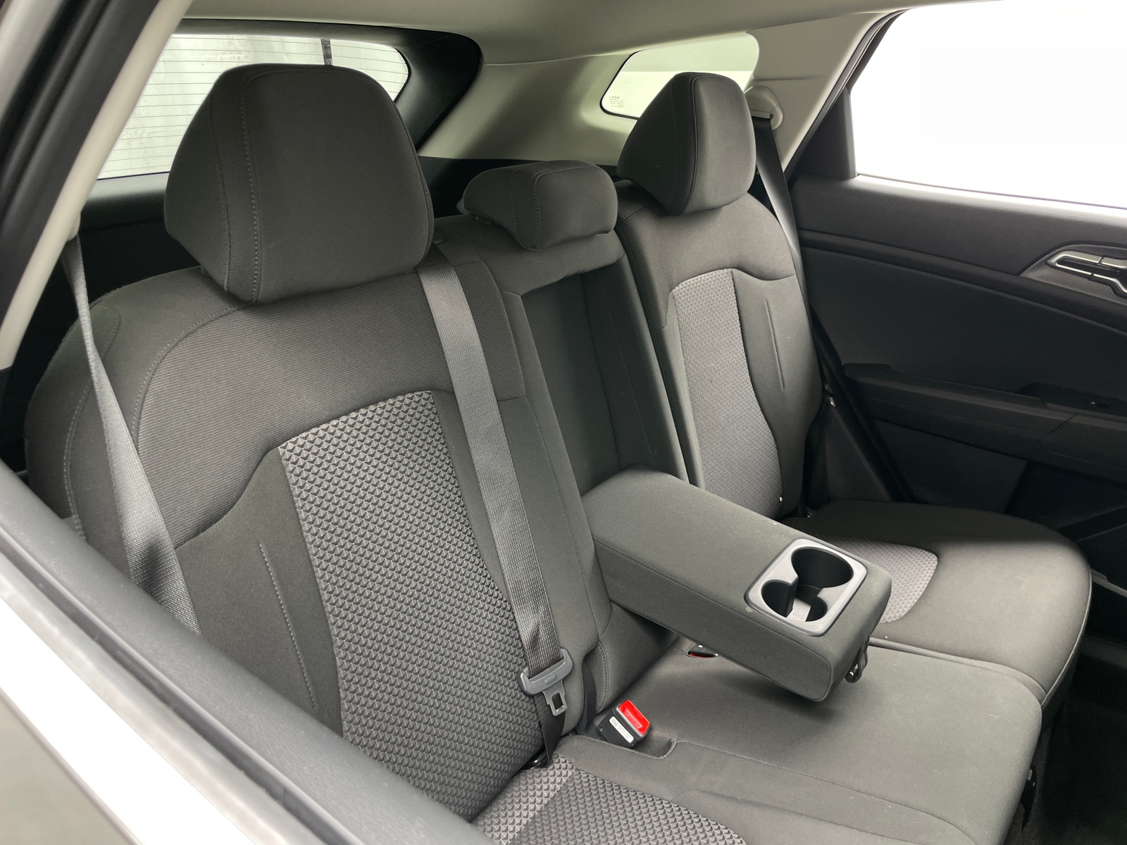 Thumbnail: 2025 Kia Sportage - 6