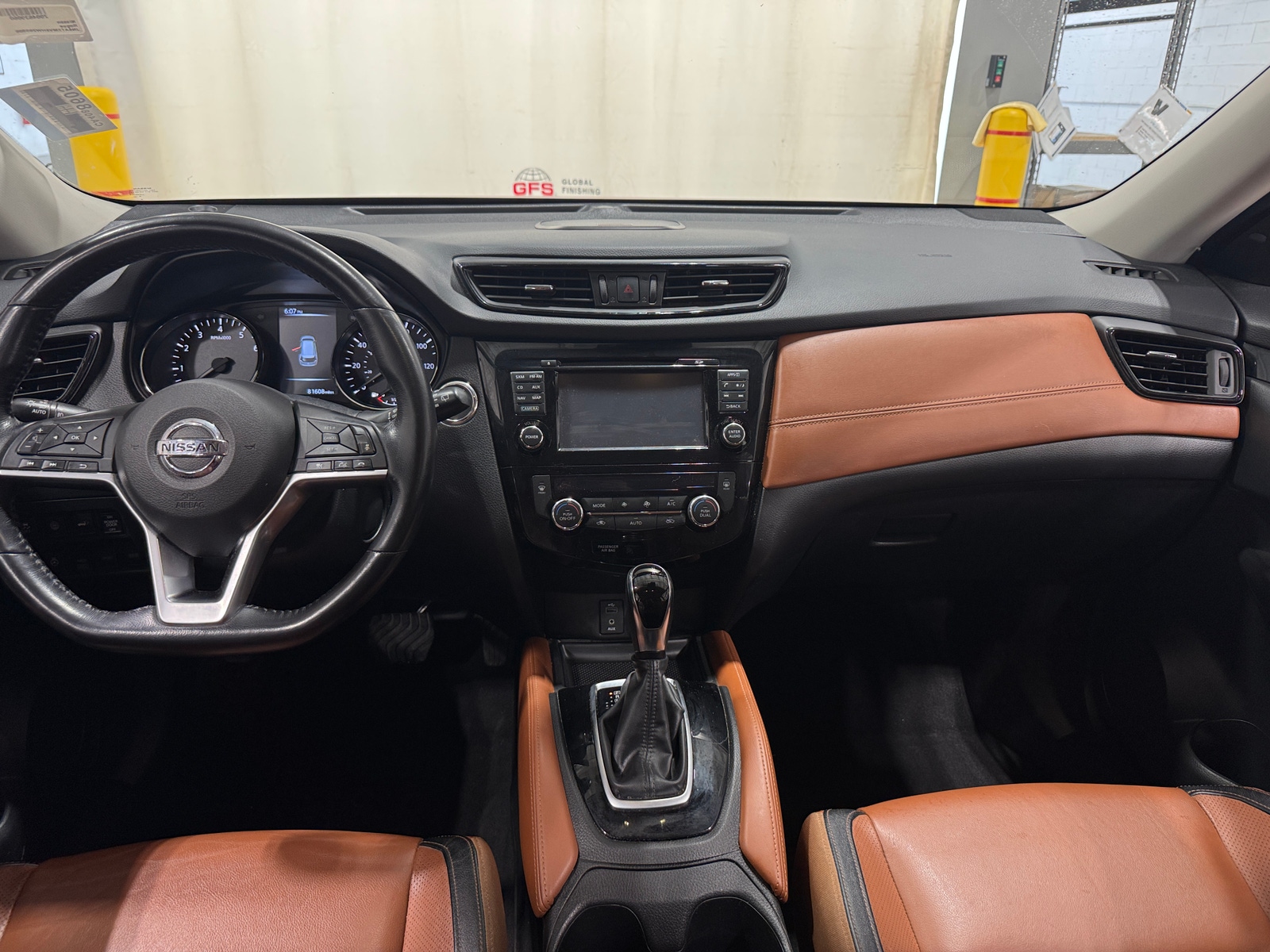 Thumbnail: 2017 Nissan Rogue - 2