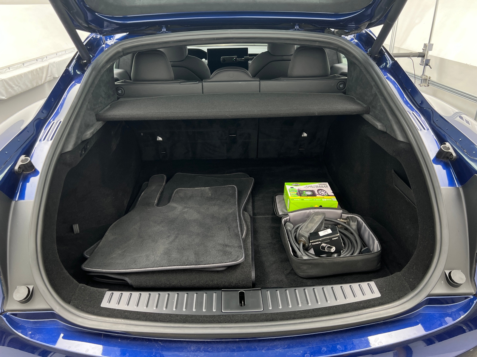 Thumbnail: 2023 Tesla Model S - 6