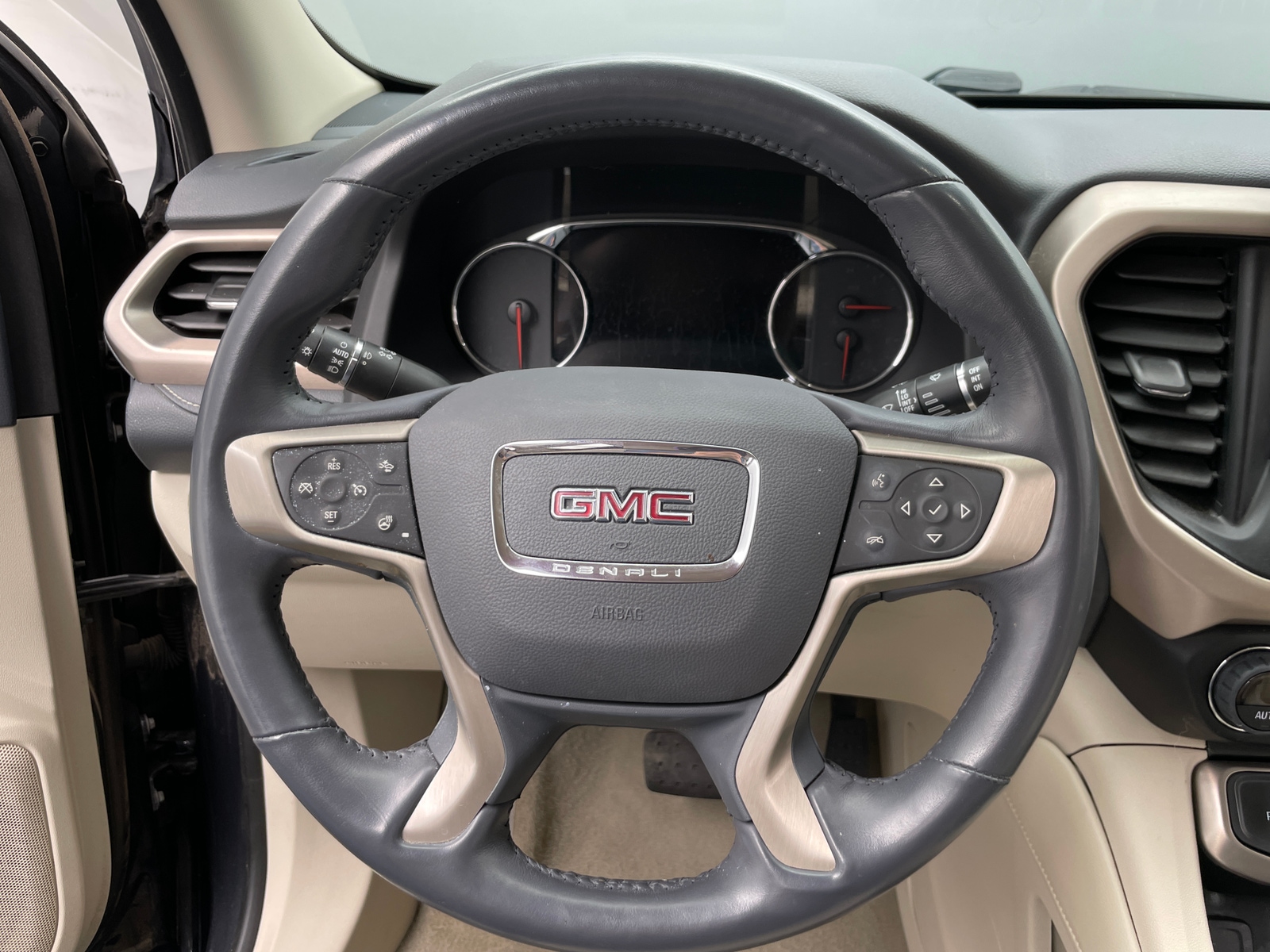 Thumbnail: 2022 GMC Acadia - 4