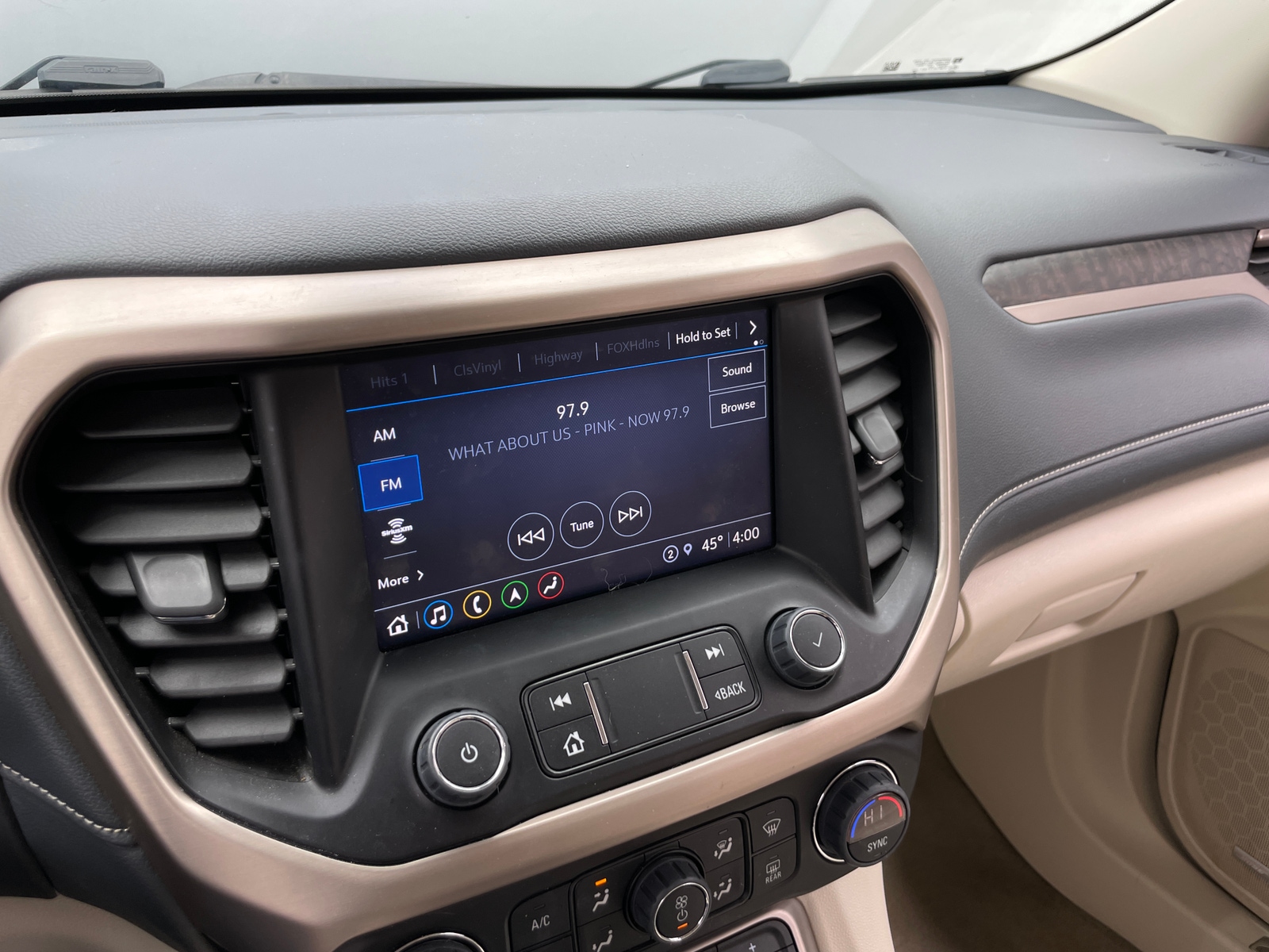 Thumbnail: 2022 GMC Acadia - 3