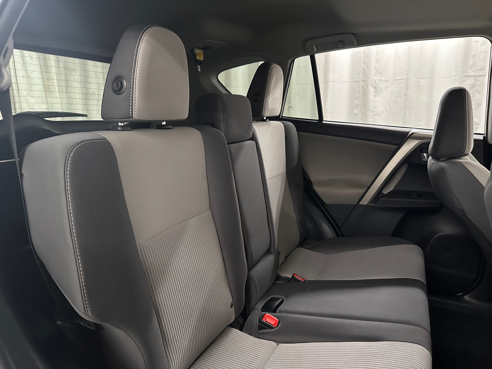 Thumbnail: 2015 Toyota RAV4 - 6