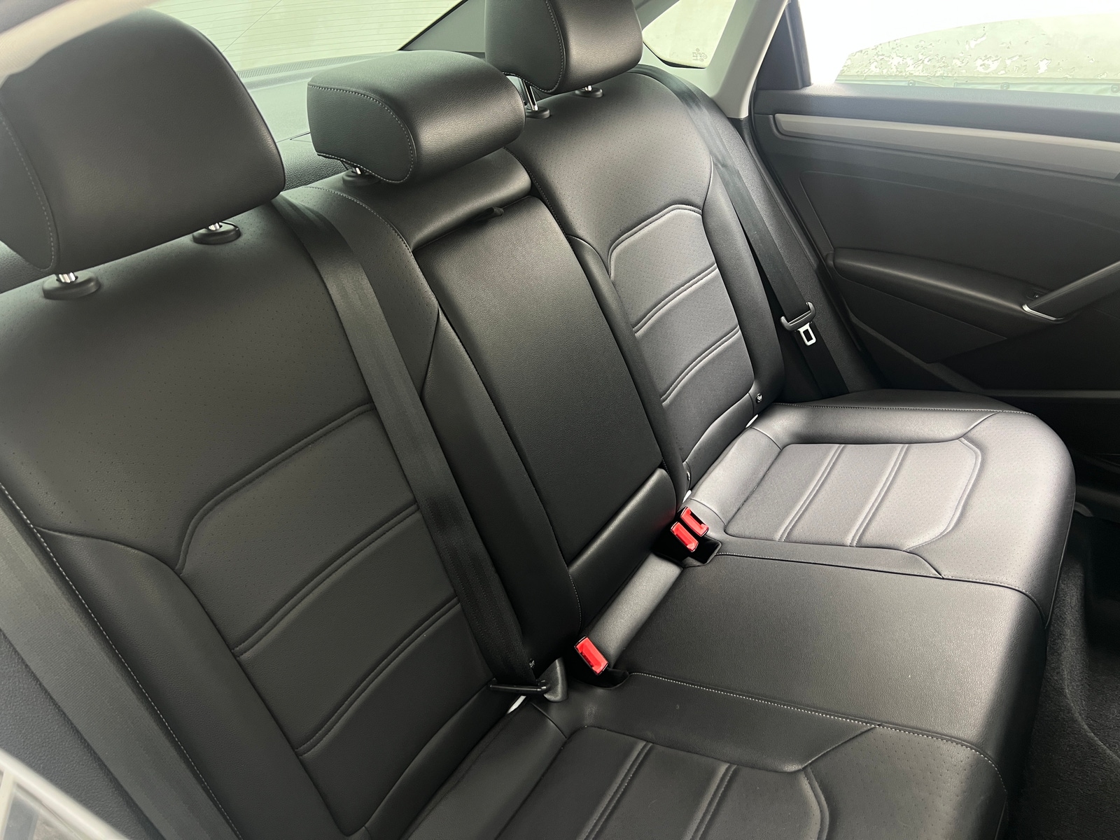 Thumbnail: 2020 Volkswagen Passat - 5