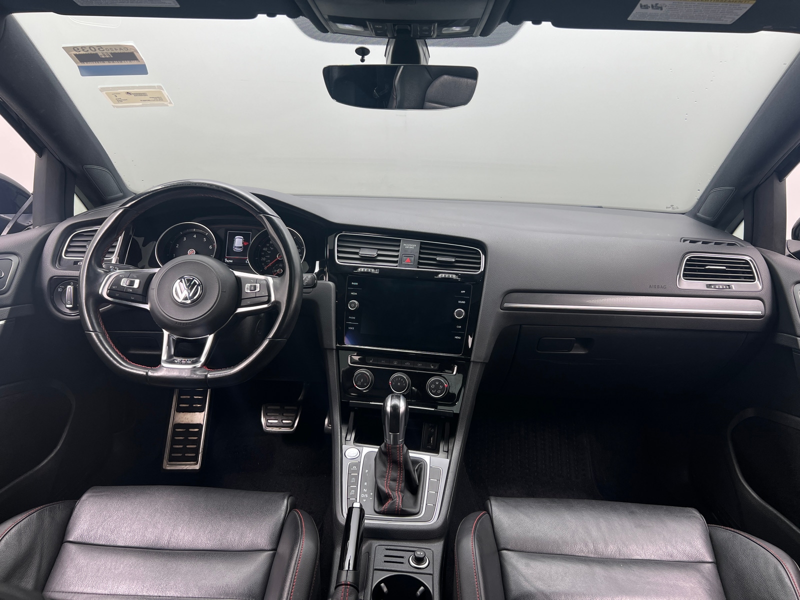 Thumbnail: 2018 Volkswagen Golf - 2