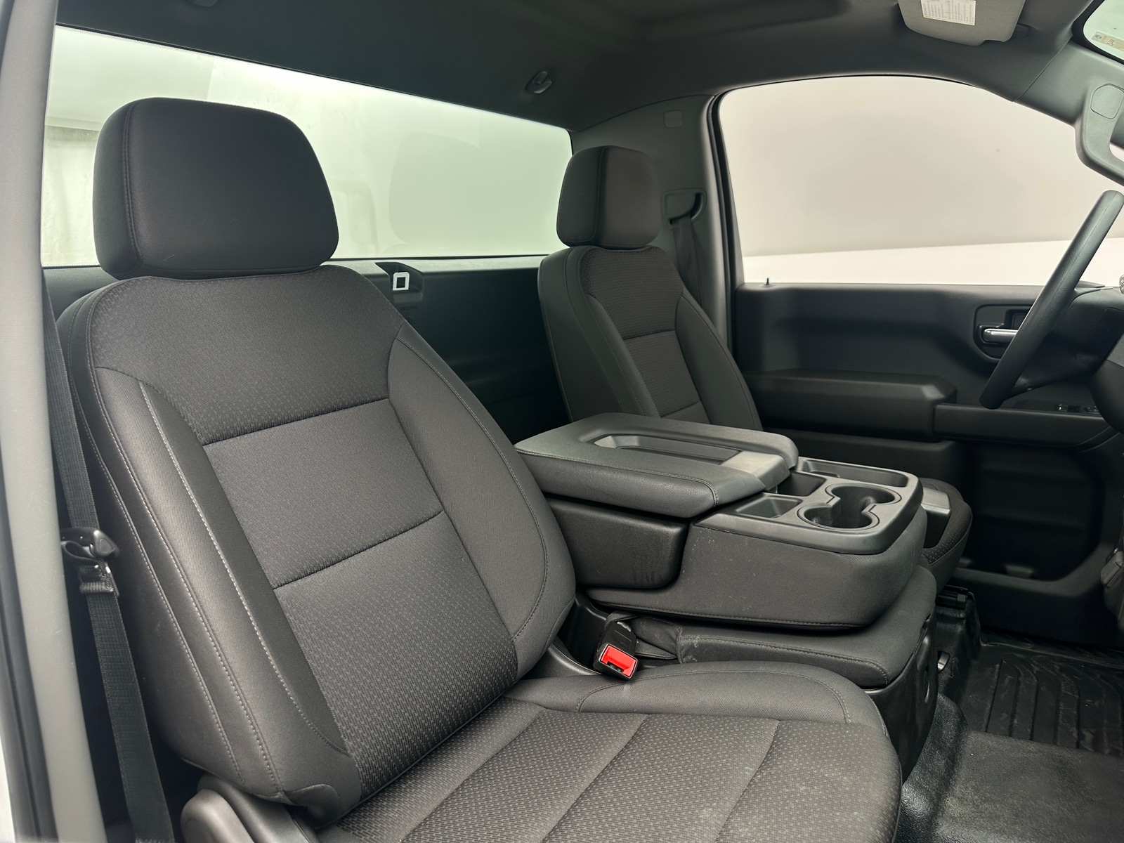 Thumbnail: 2025 Chevrolet Silverado 1500 - 2