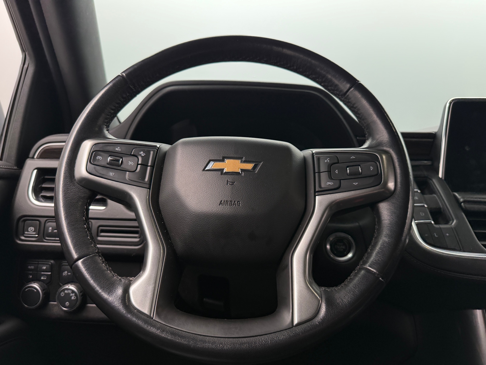 Thumbnail: 2021 Chevrolet Tahoe - 4