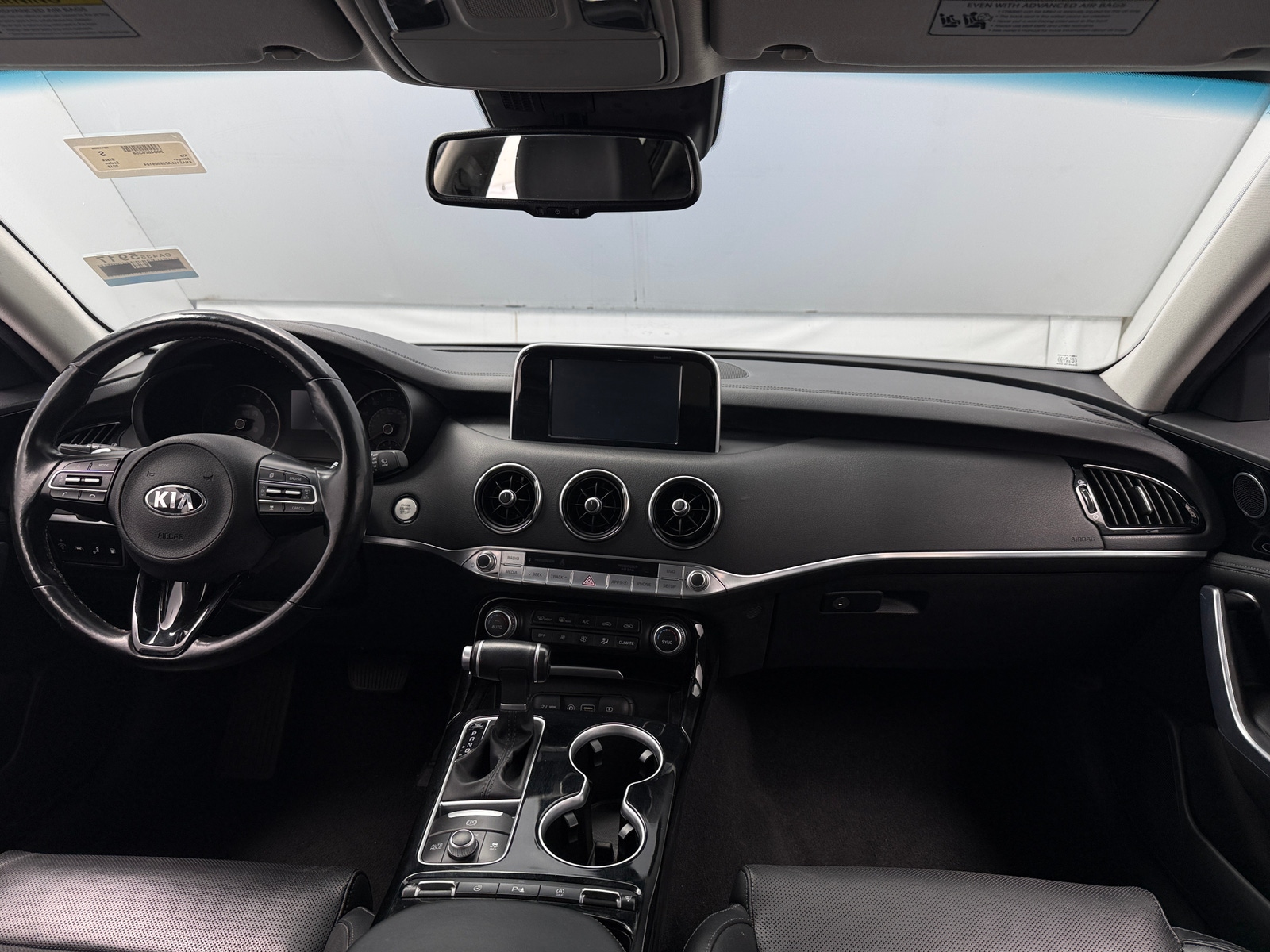 Thumbnail: 2018 Kia Stinger - 2