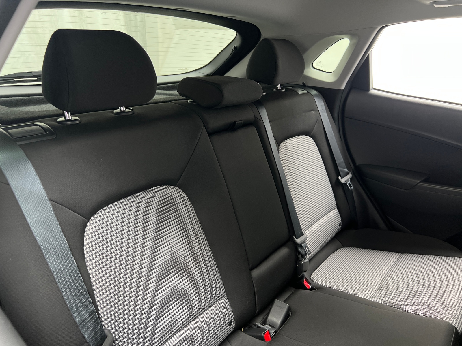 Thumbnail: 2020 Hyundai Kona - 6