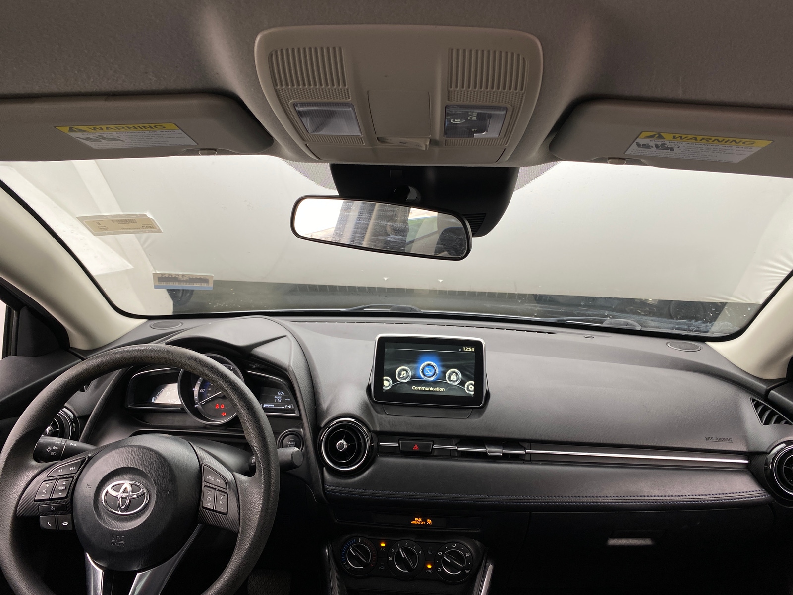 Thumbnail: 2017 Toyota Yaris iA - 3