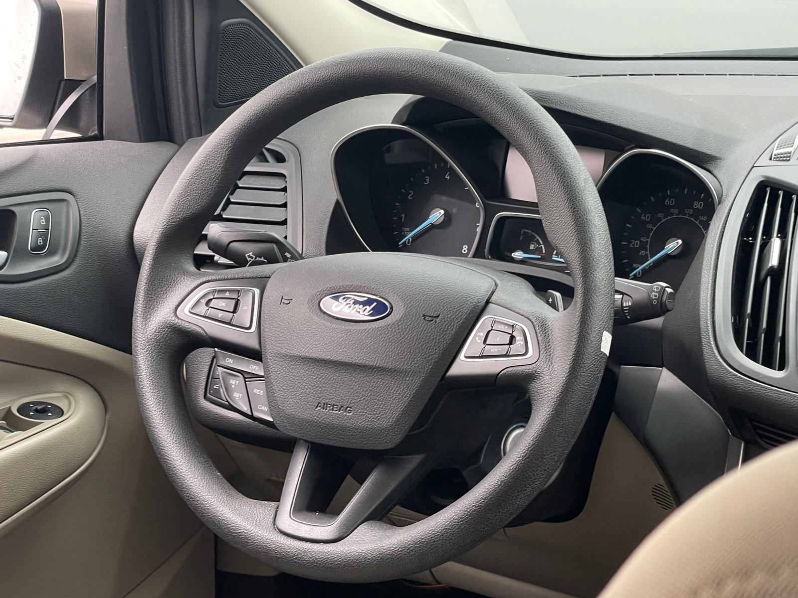 Thumbnail: 2017 Ford Escape - 5