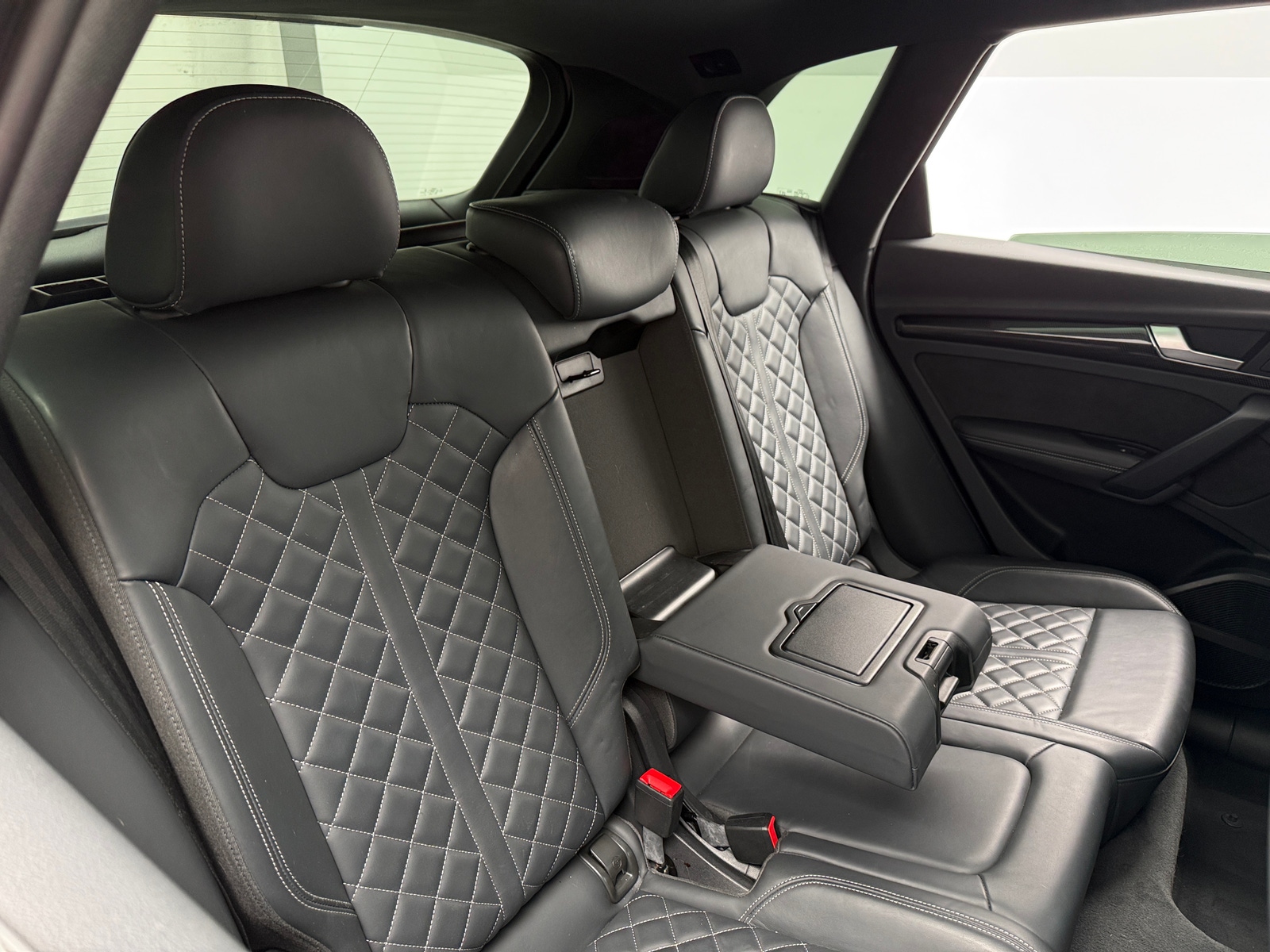 Thumbnail: 2019 Audi SQ5 - 5