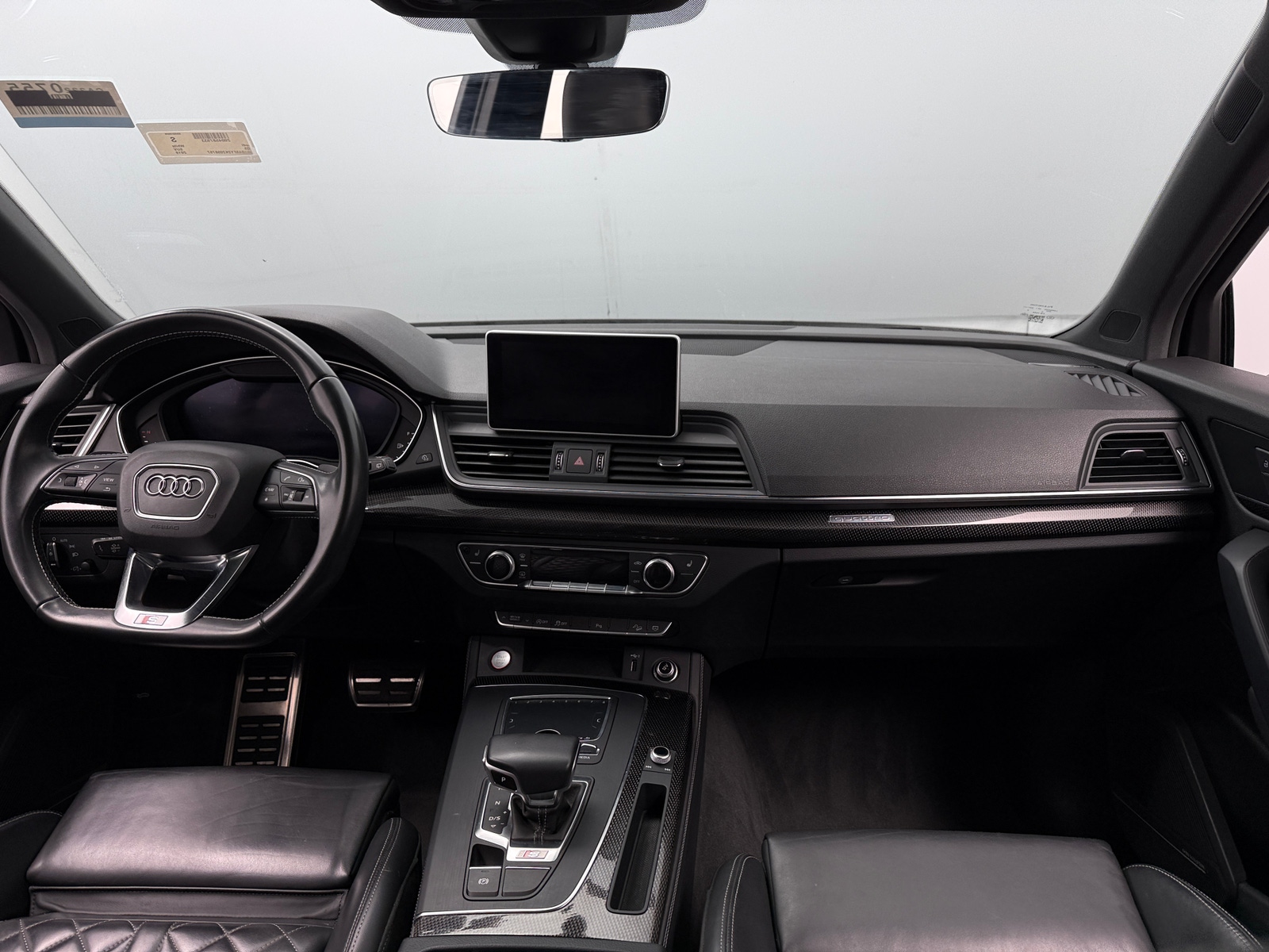 Thumbnail: 2019 Audi SQ5 - 2