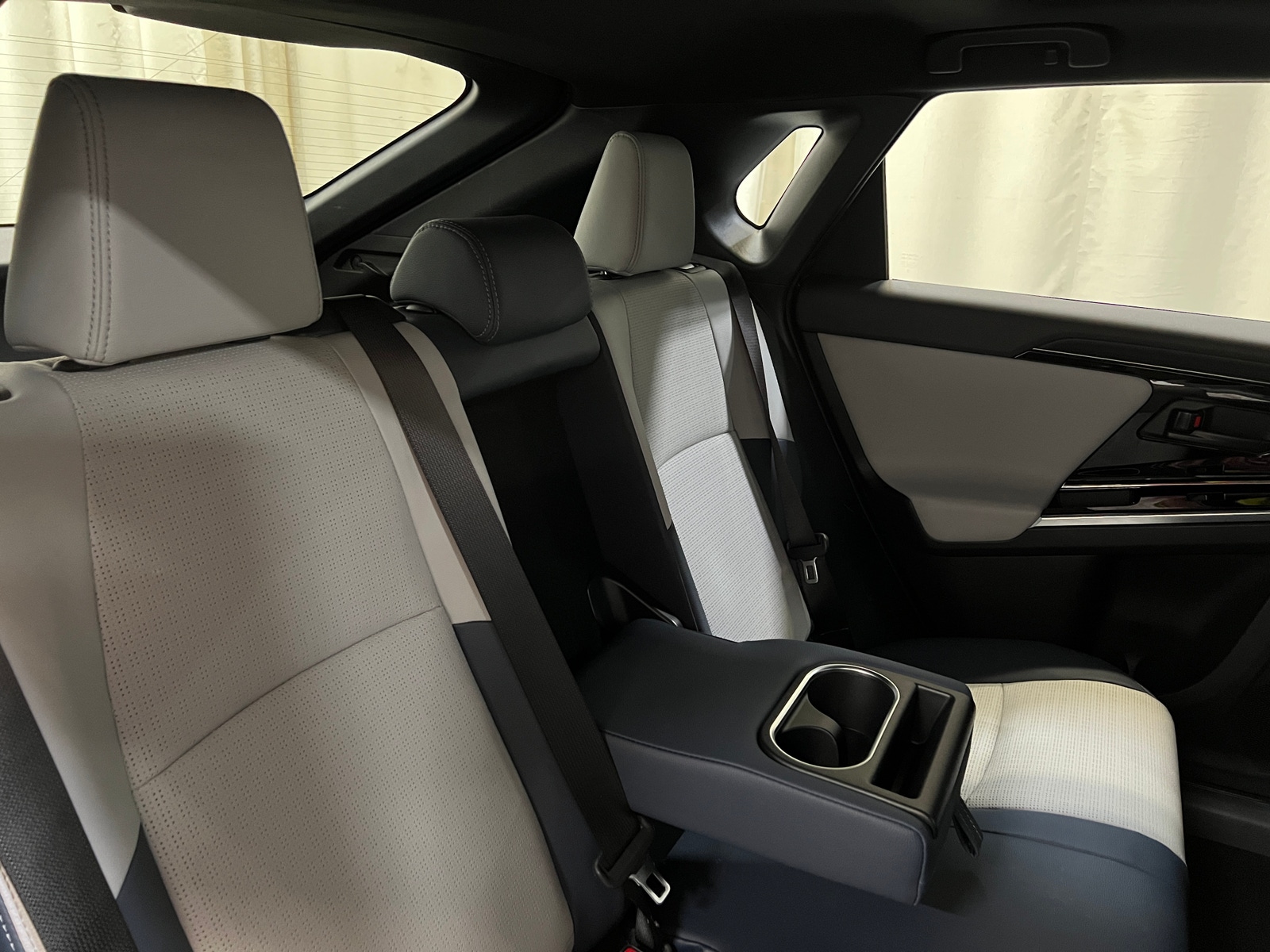 Thumbnail: 2023 Subaru Solterra - 6