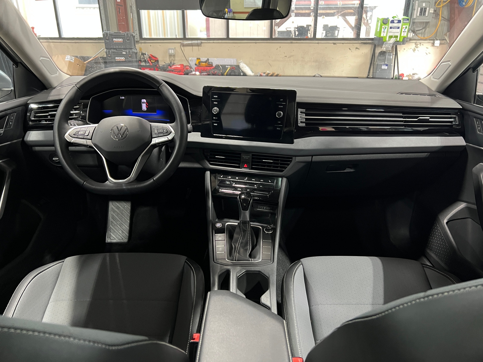 Thumbnail: 2025 Volkswagen Jetta - 2