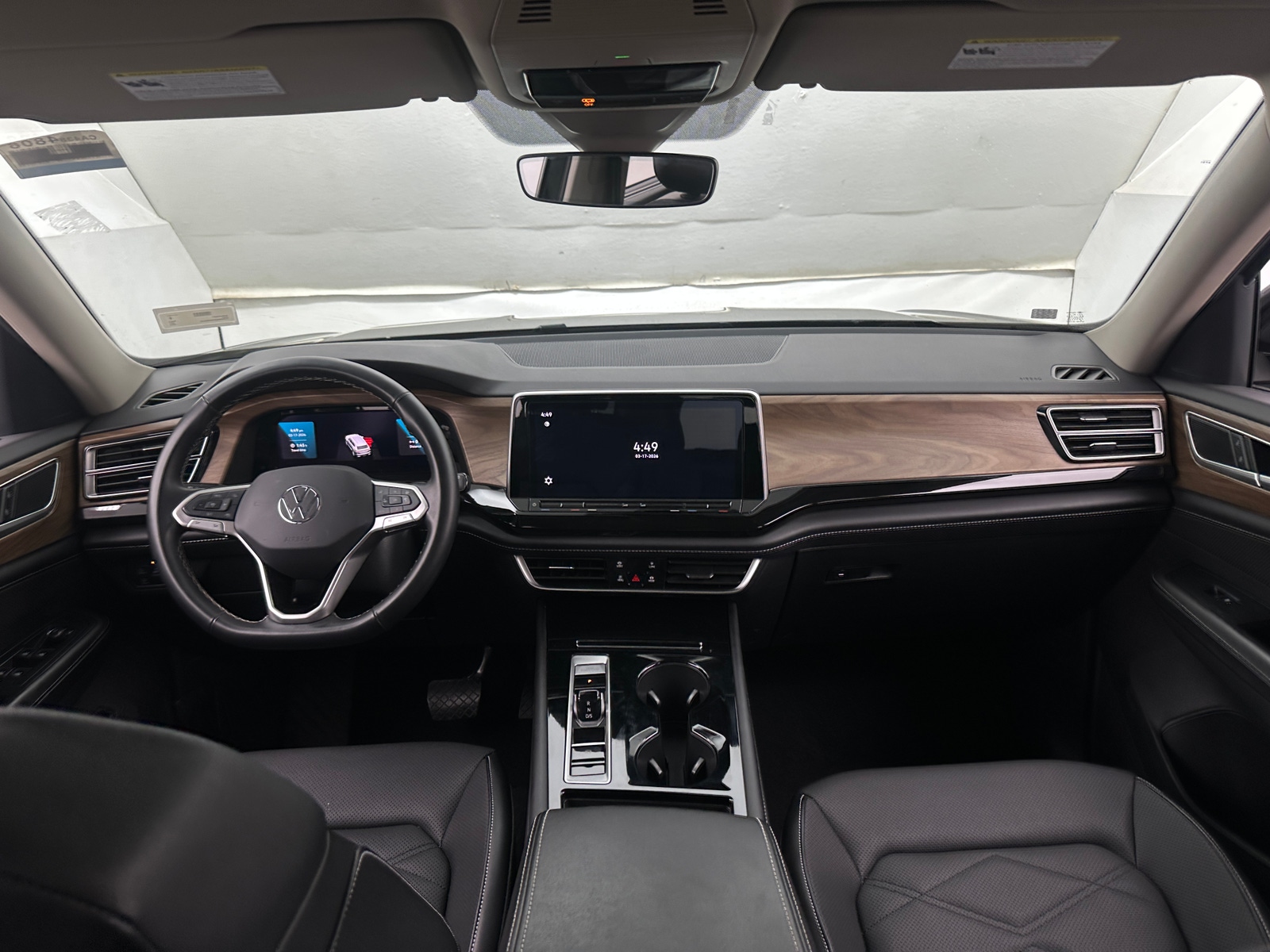 Thumbnail: 2025 Volkswagen Atlas - 2