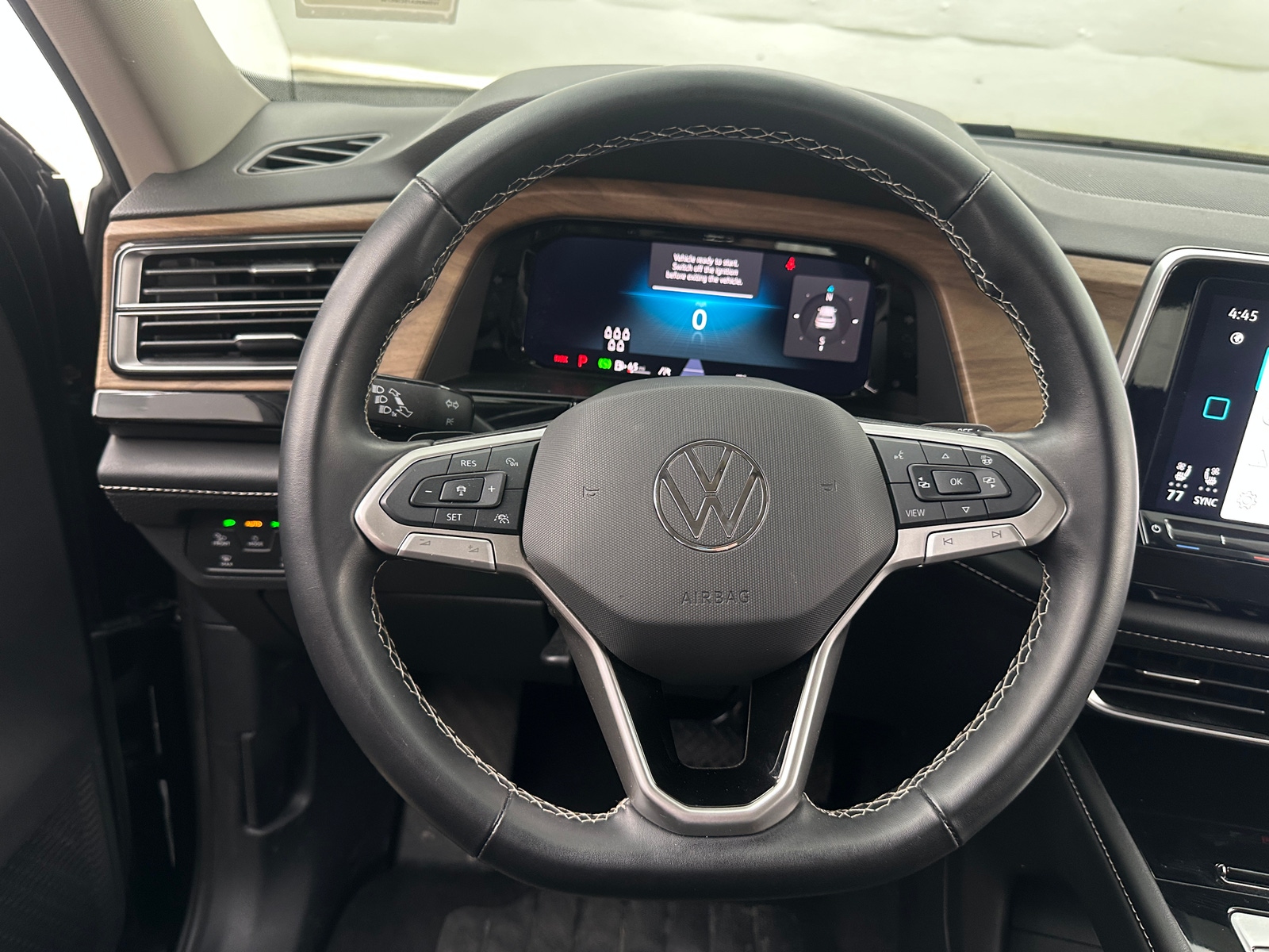 Thumbnail: 2025 Volkswagen Atlas - 4