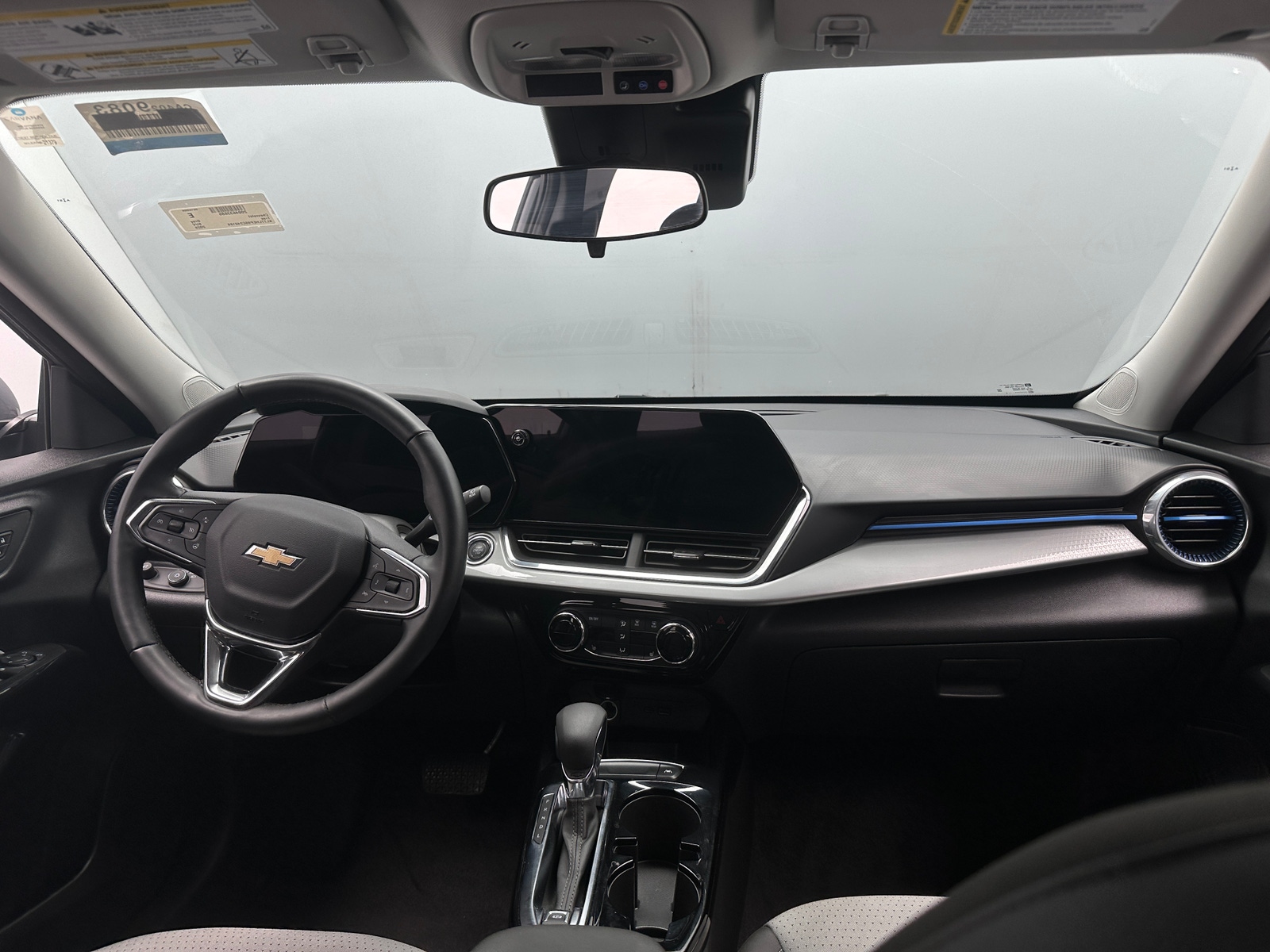 Thumbnail: 2025 Chevrolet Trax - 3