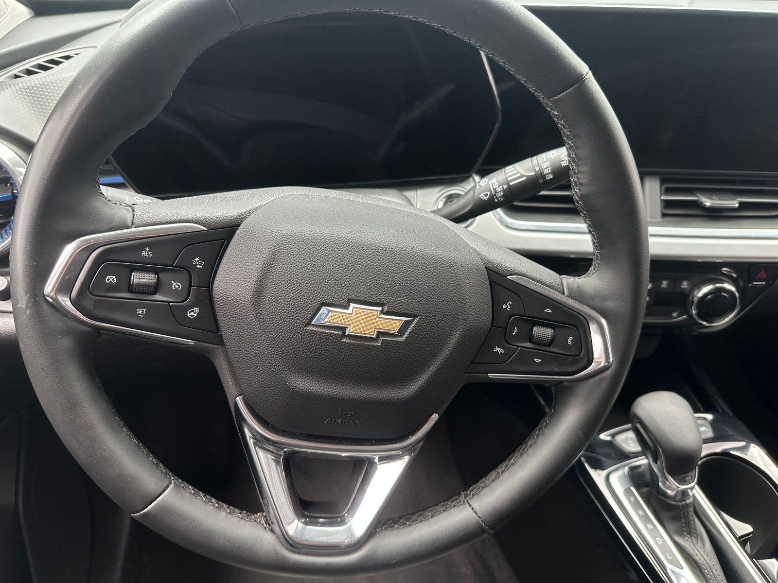 Thumbnail: 2025 Chevrolet Trax - 5