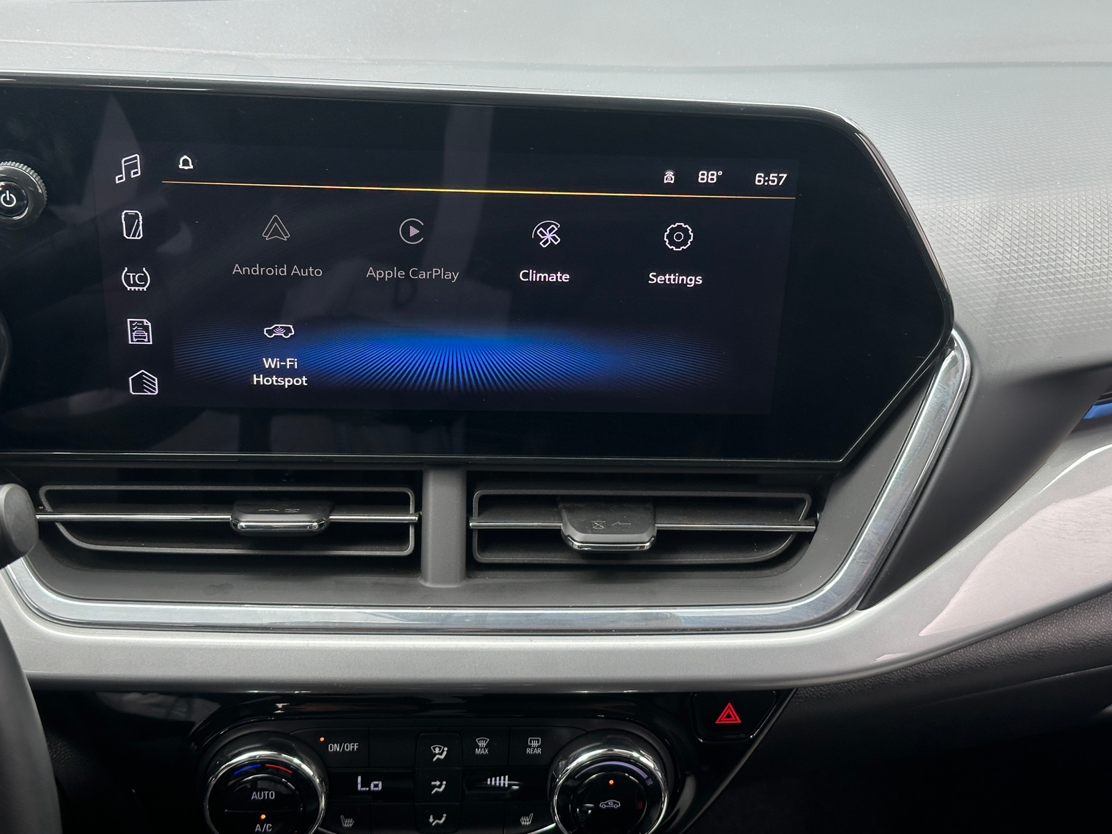 Thumbnail: 2025 Chevrolet Trax - 4