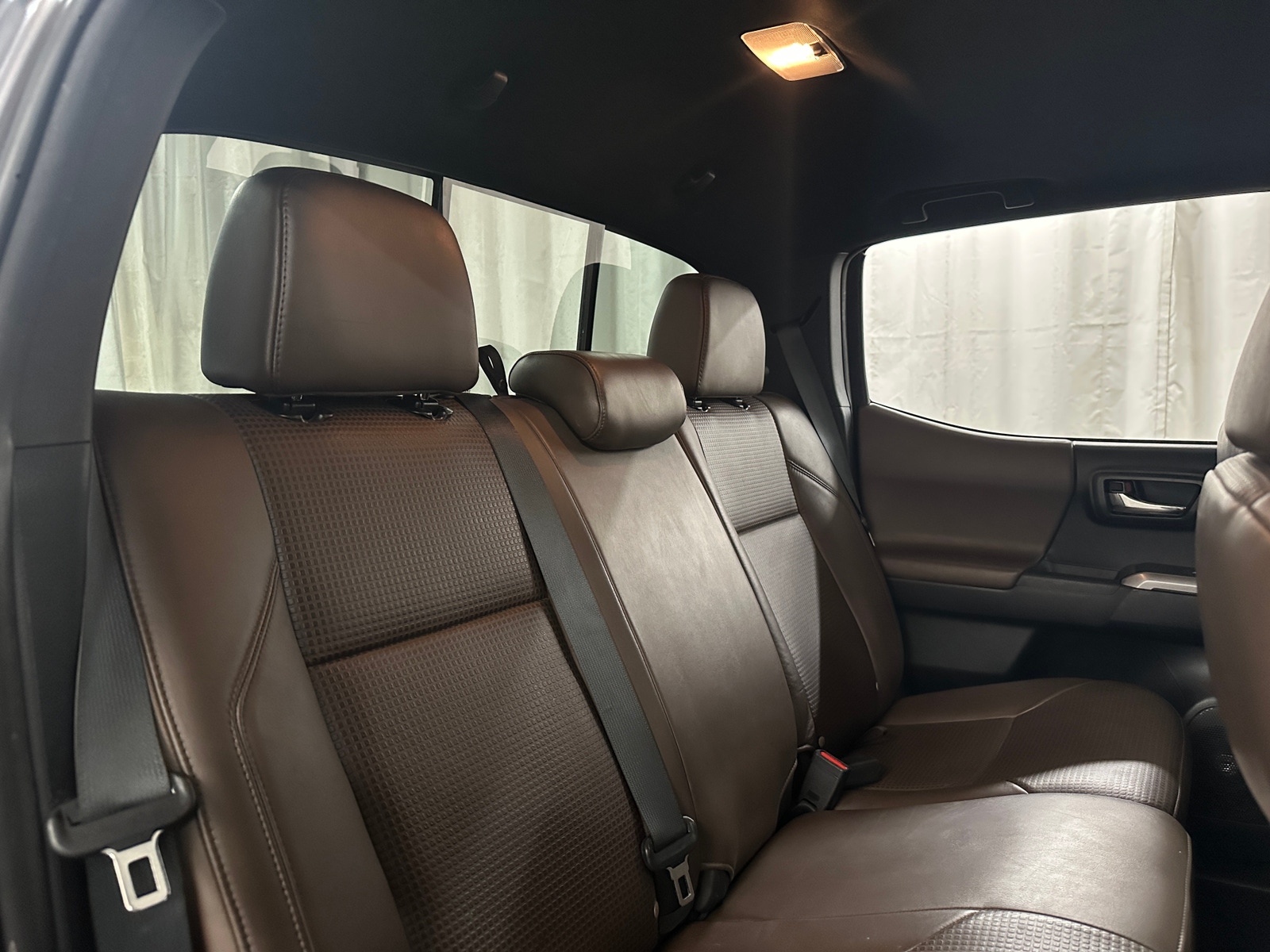 Thumbnail: 2017 Toyota Tacoma - 6