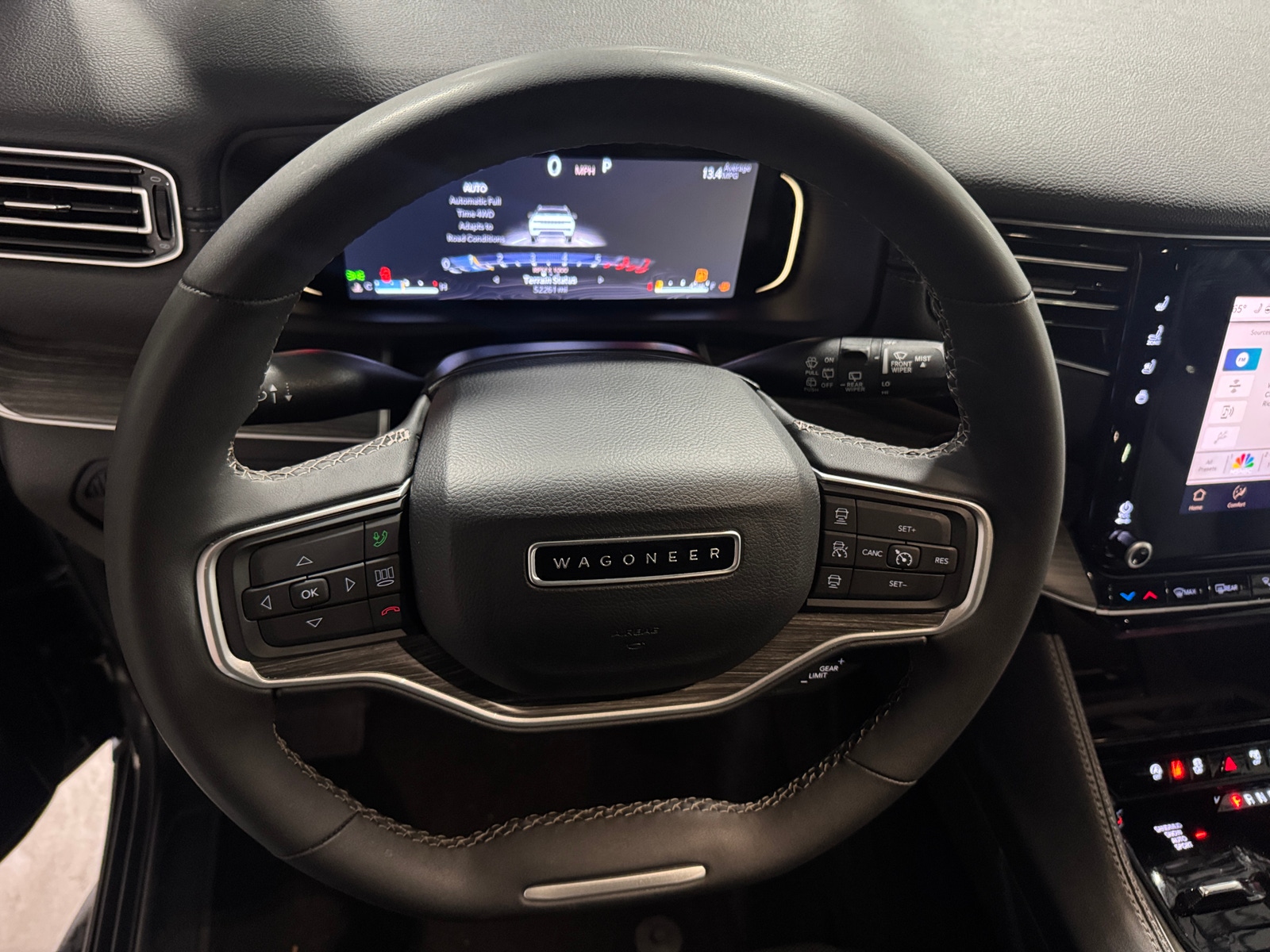 Thumbnail: 2024 Jeep Wagoneer - 4