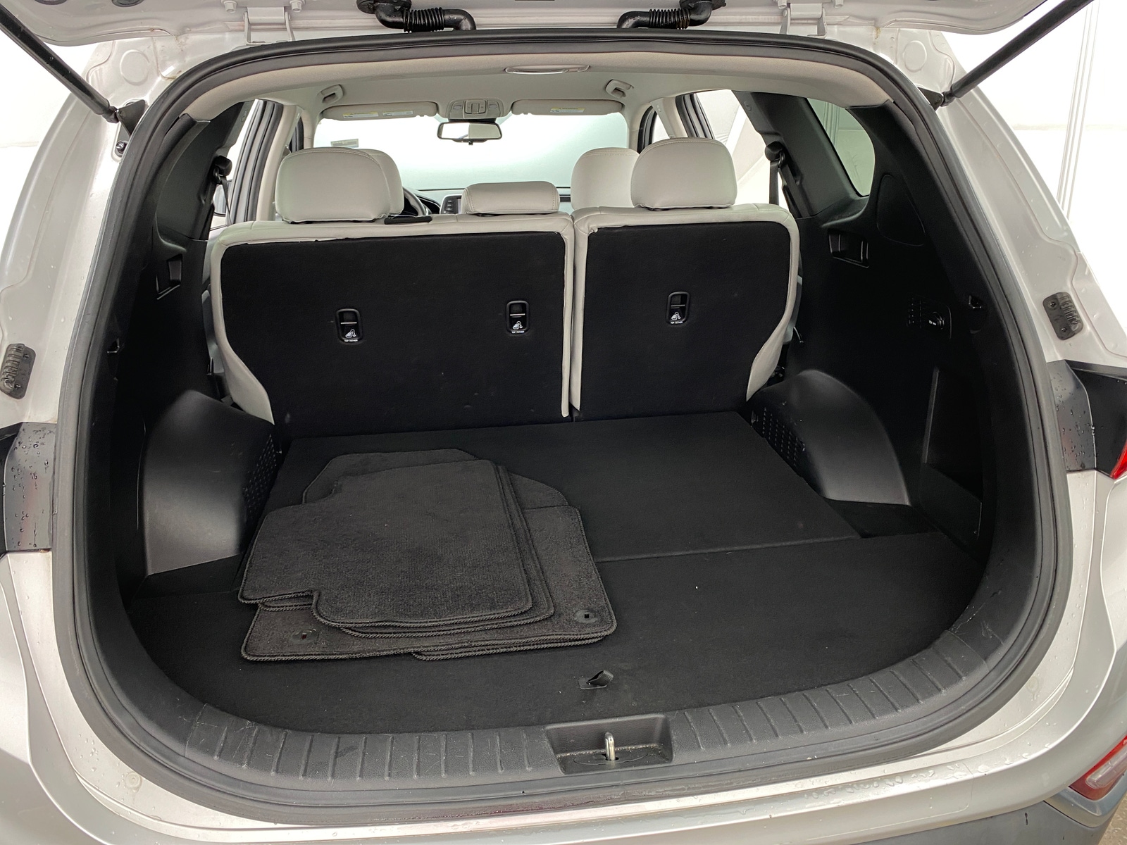 Thumbnail: 2019 Hyundai Santa Fe - 7