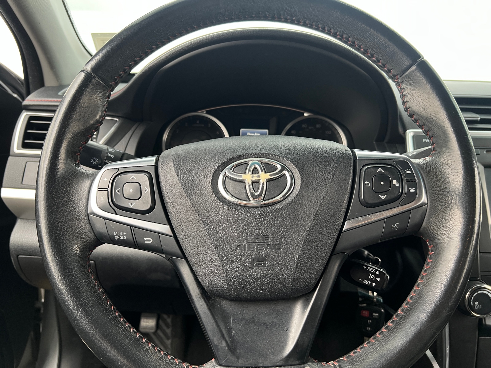 Thumbnail: 2016 Toyota Camry - 5