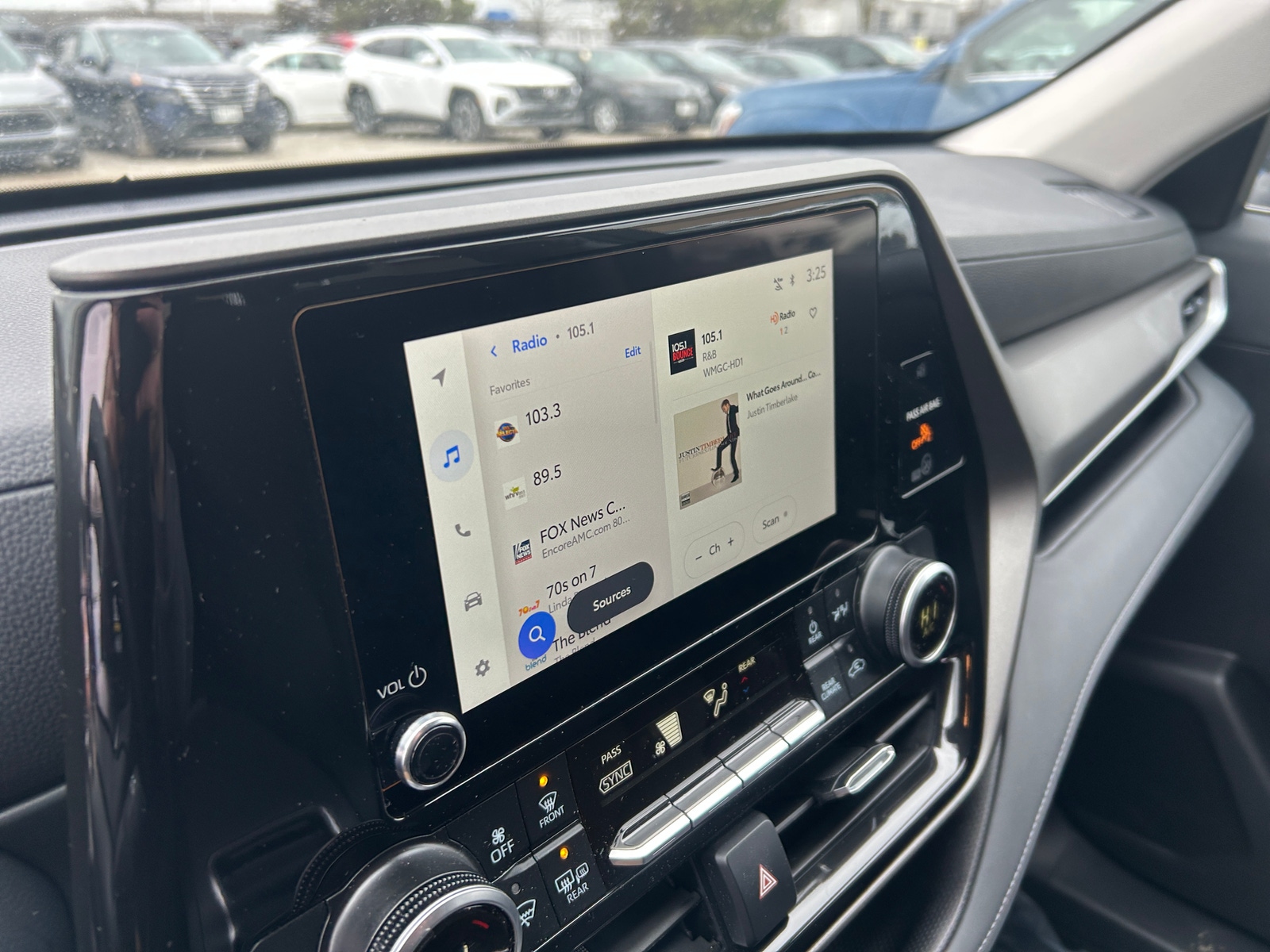 Thumbnail: 2025 Toyota Highlander - 4