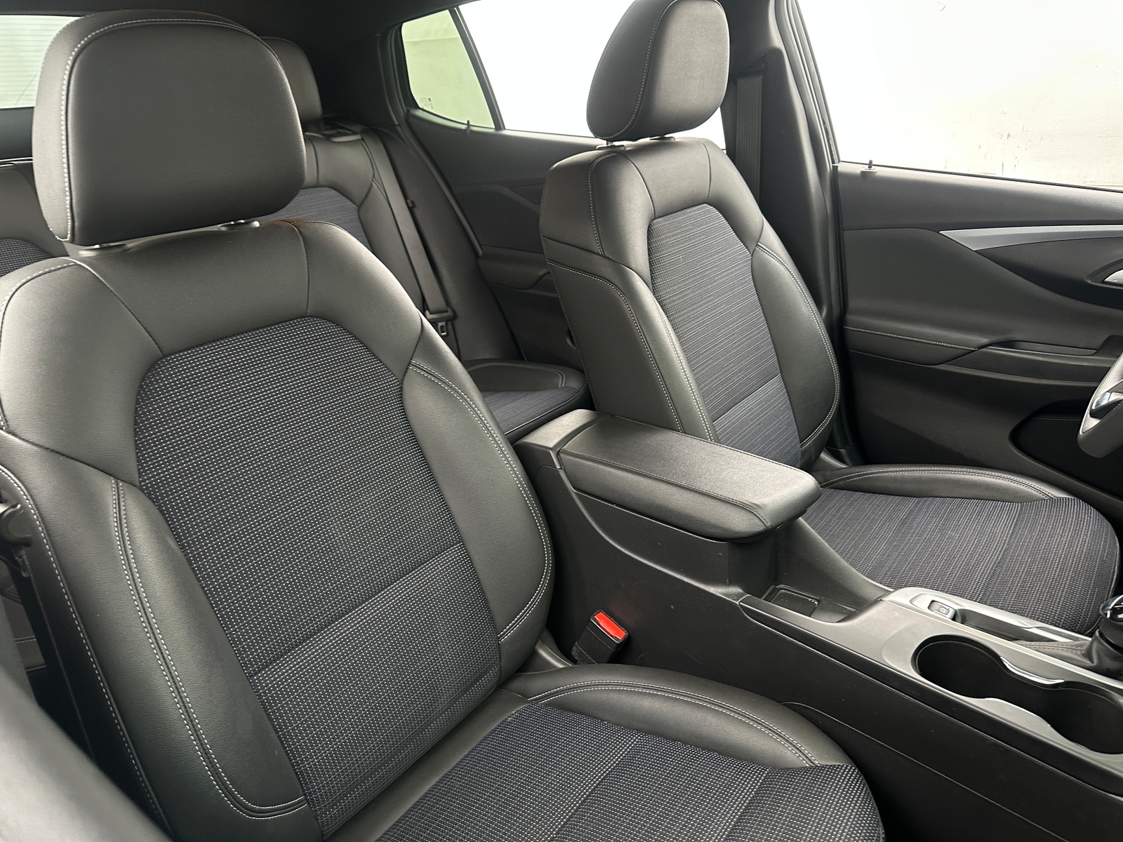 Thumbnail: 2025 Buick Envista - 2