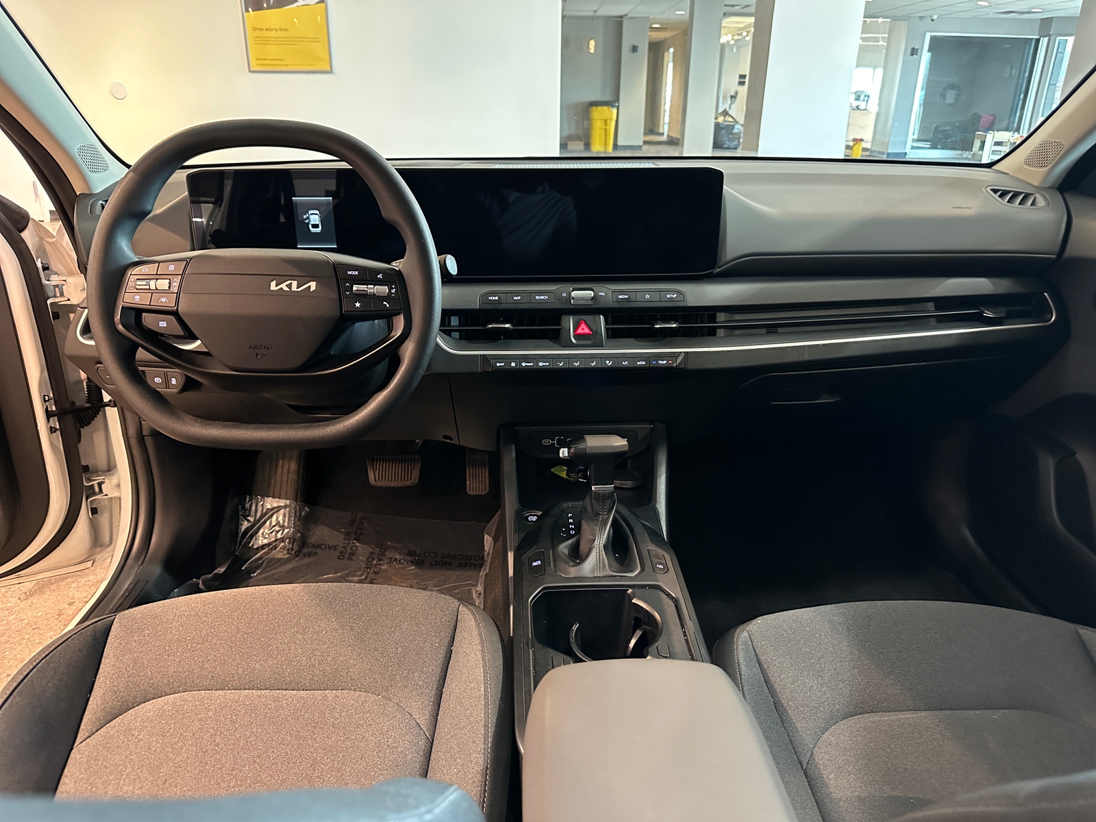 Thumbnail: 2025 Kia K4 - 3