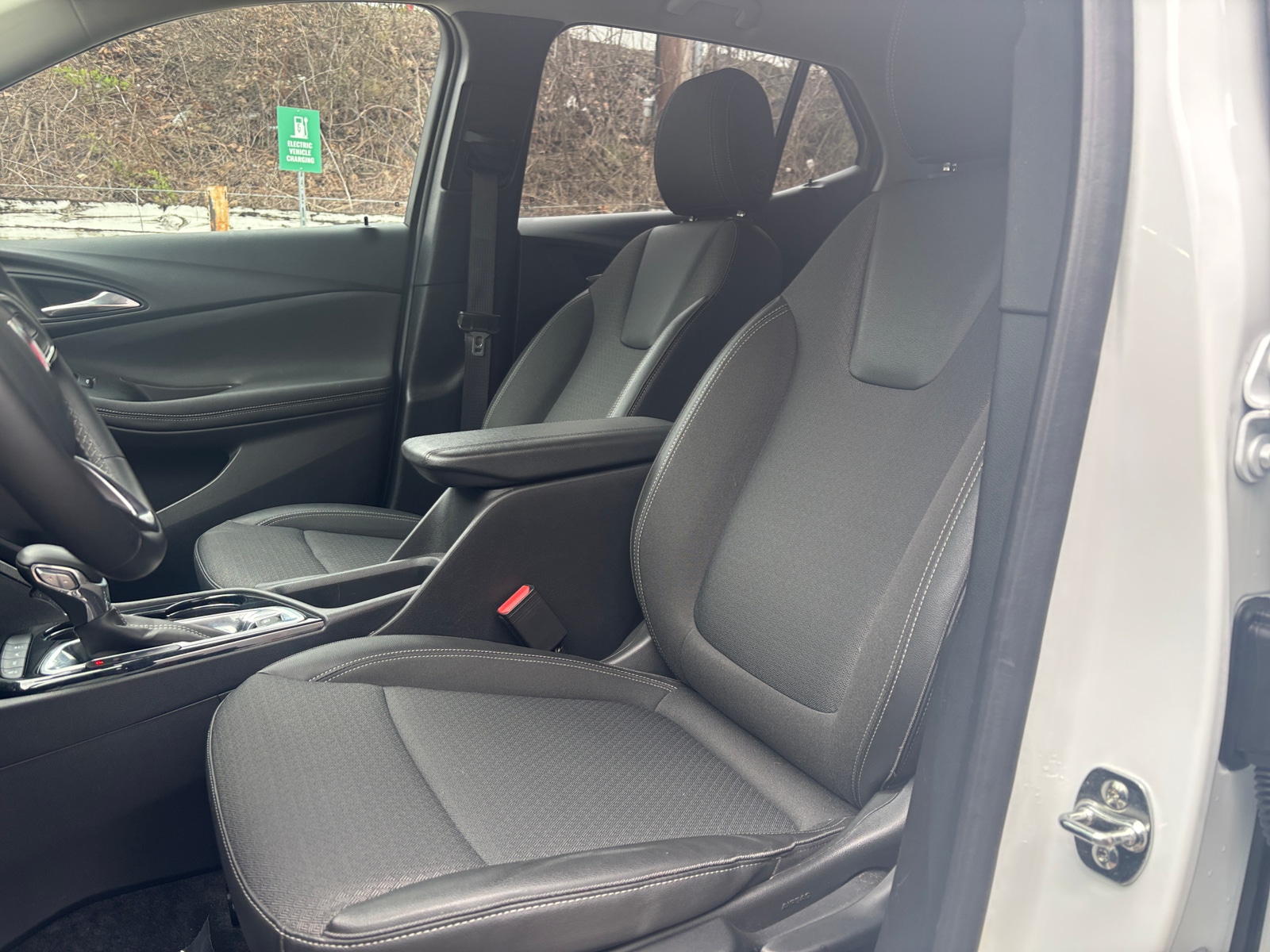 Thumbnail: 2025 Buick Encore GX - 2