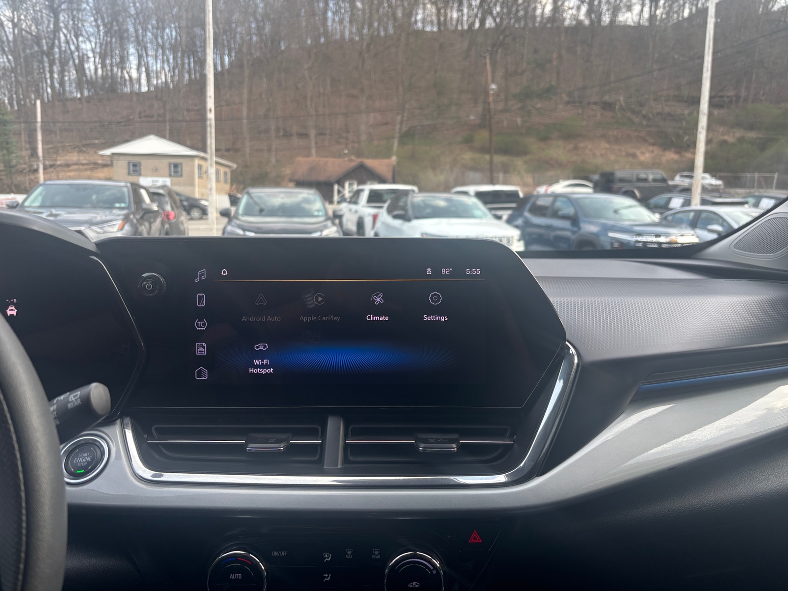 Thumbnail: 2025 Chevrolet Trax - 4