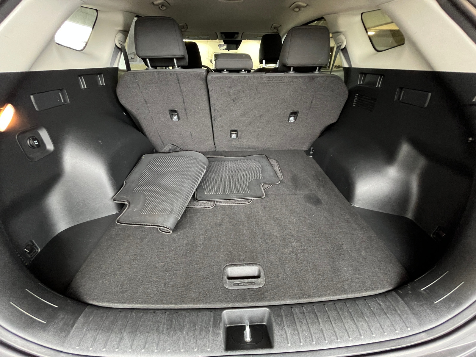 Thumbnail: 2025 Kia Sportage - 6