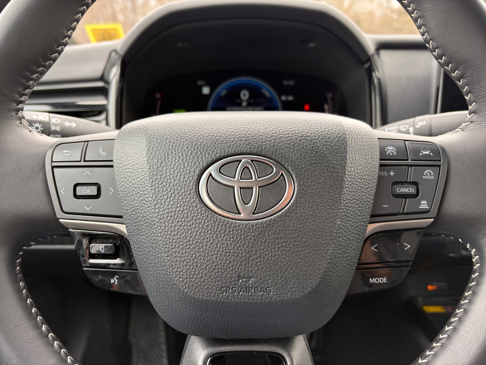 Thumbnail: 2025 Toyota Camry - 4