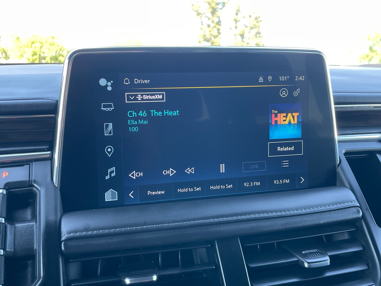 Thumbnail: 2023 Chevrolet Tahoe - 3