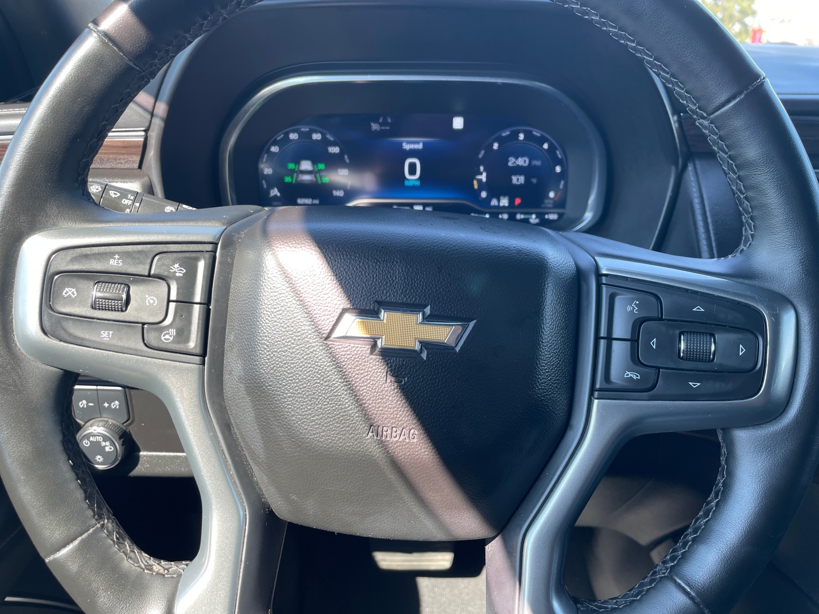 Thumbnail: 2023 Chevrolet Tahoe - 4