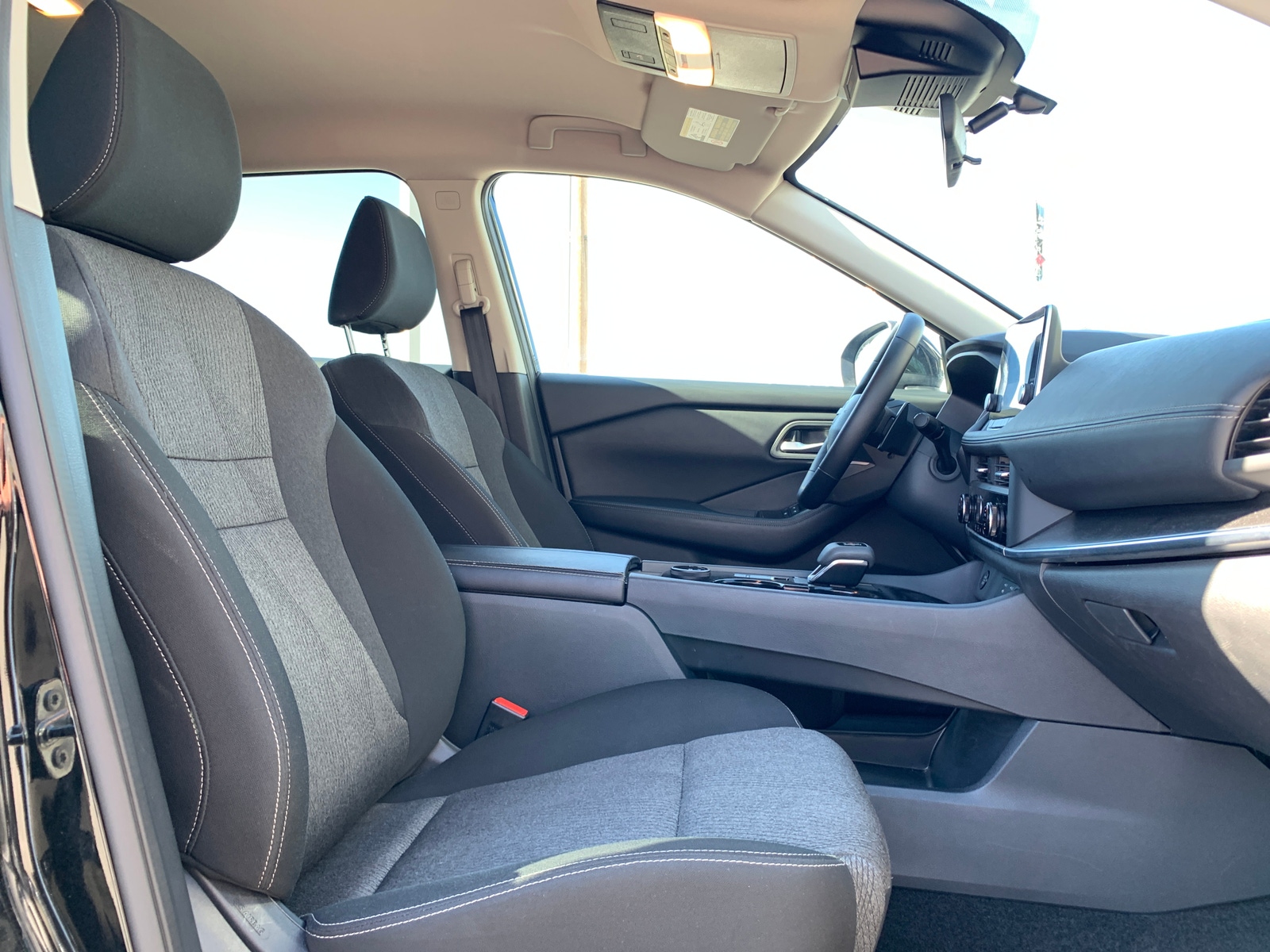 Thumbnail: 2025 Nissan Rogue - 2