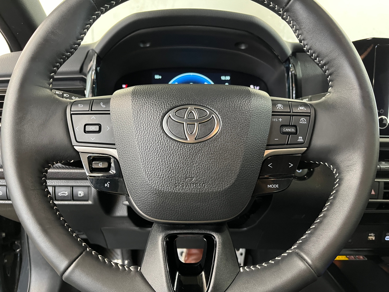 Thumbnail: 2025 Toyota Camry - 5