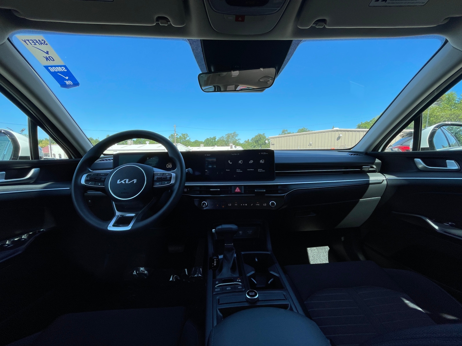 Thumbnail: 2025 Kia K5 - 3