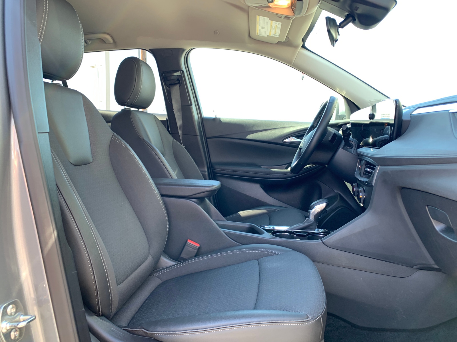 Thumbnail: 2025 Buick Encore GX - 2