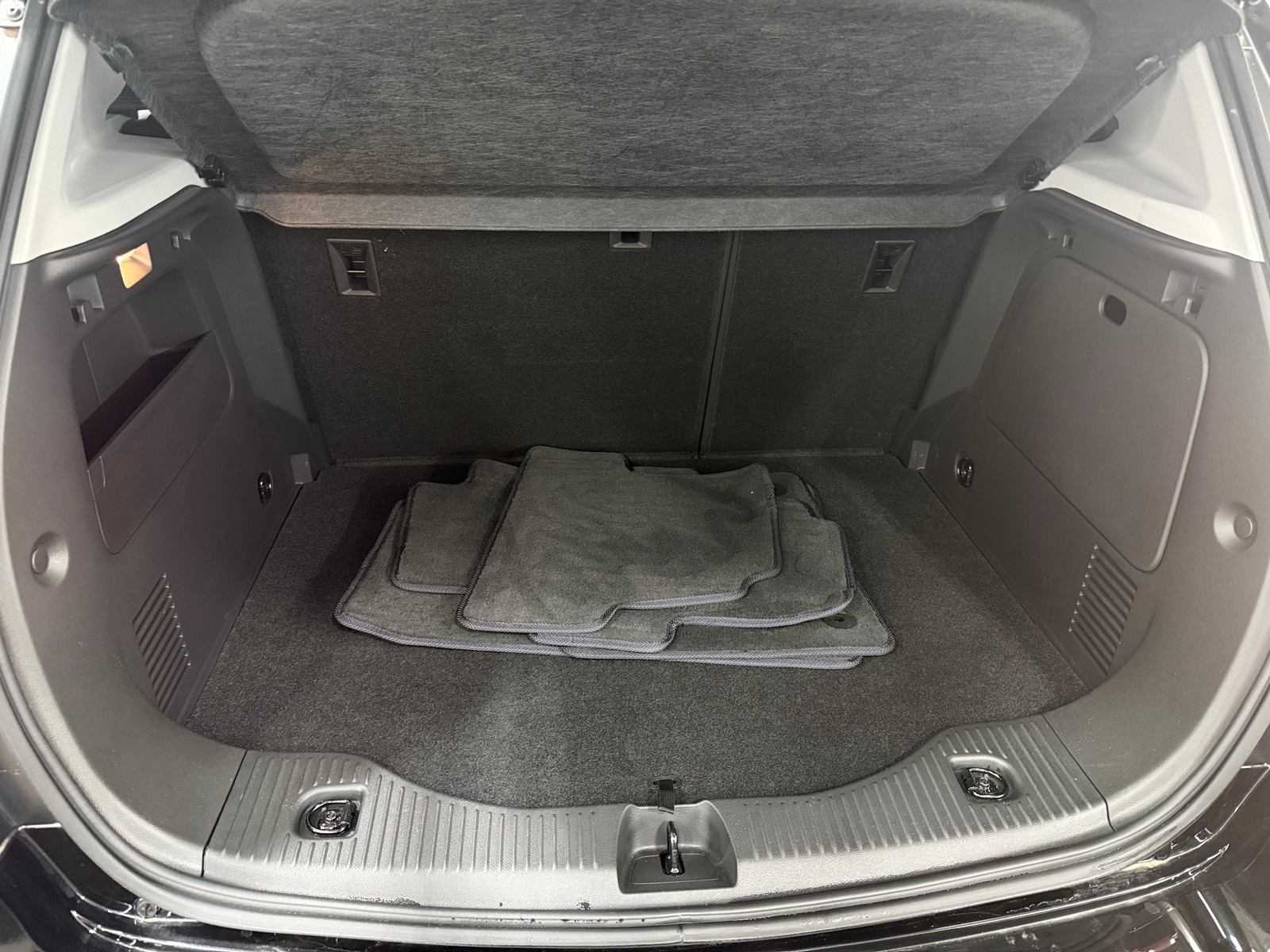 Thumbnail: 2020 Chevrolet Trax - 7