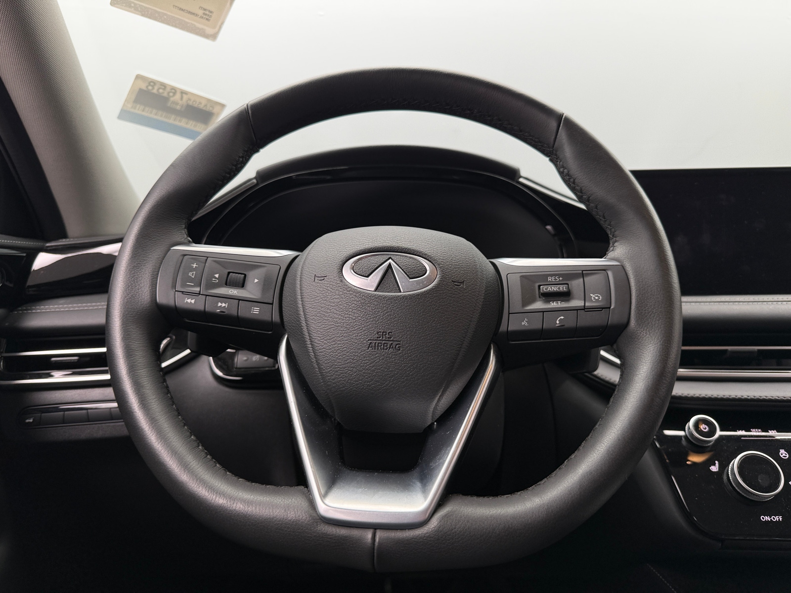 Thumbnail: 2025 INFINITI QX60 - 4