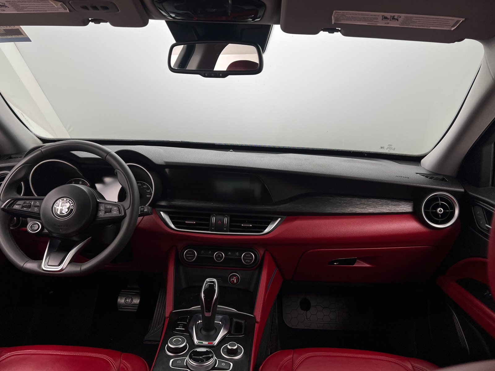 Thumbnail: 2020 Alfa Romeo Stelvio - 2