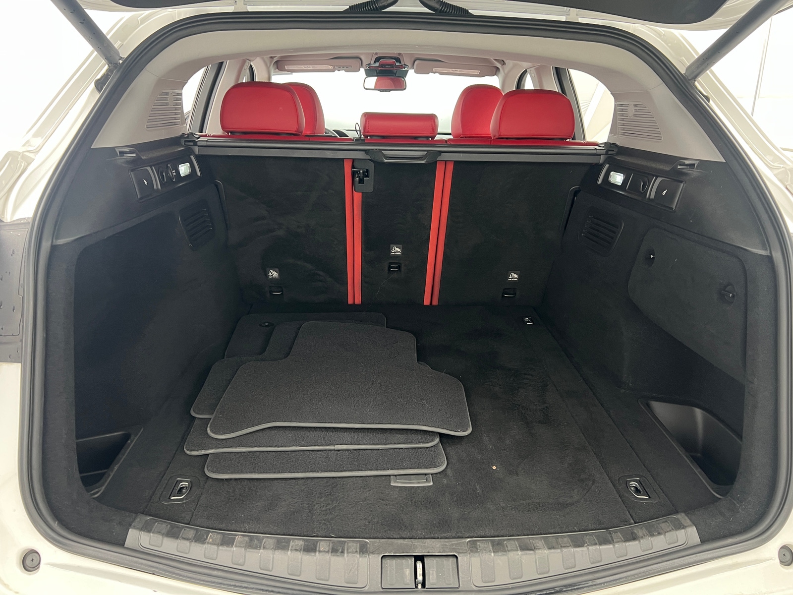 Thumbnail: 2020 Alfa Romeo Stelvio - 6